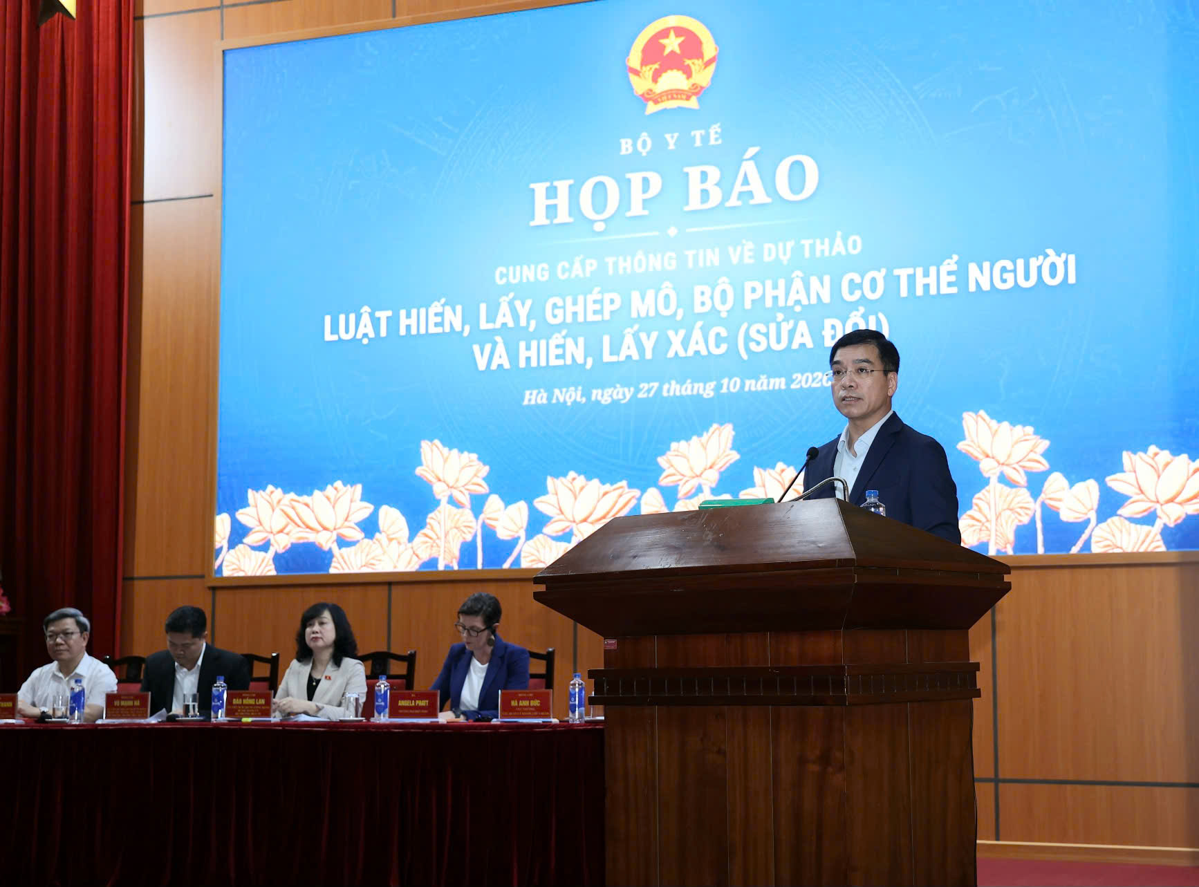 Bộ Y tế họp báo cung cấp thông tin về dự thảo Luật Hiến, lấy, ghép mô - Ảnh 5.
