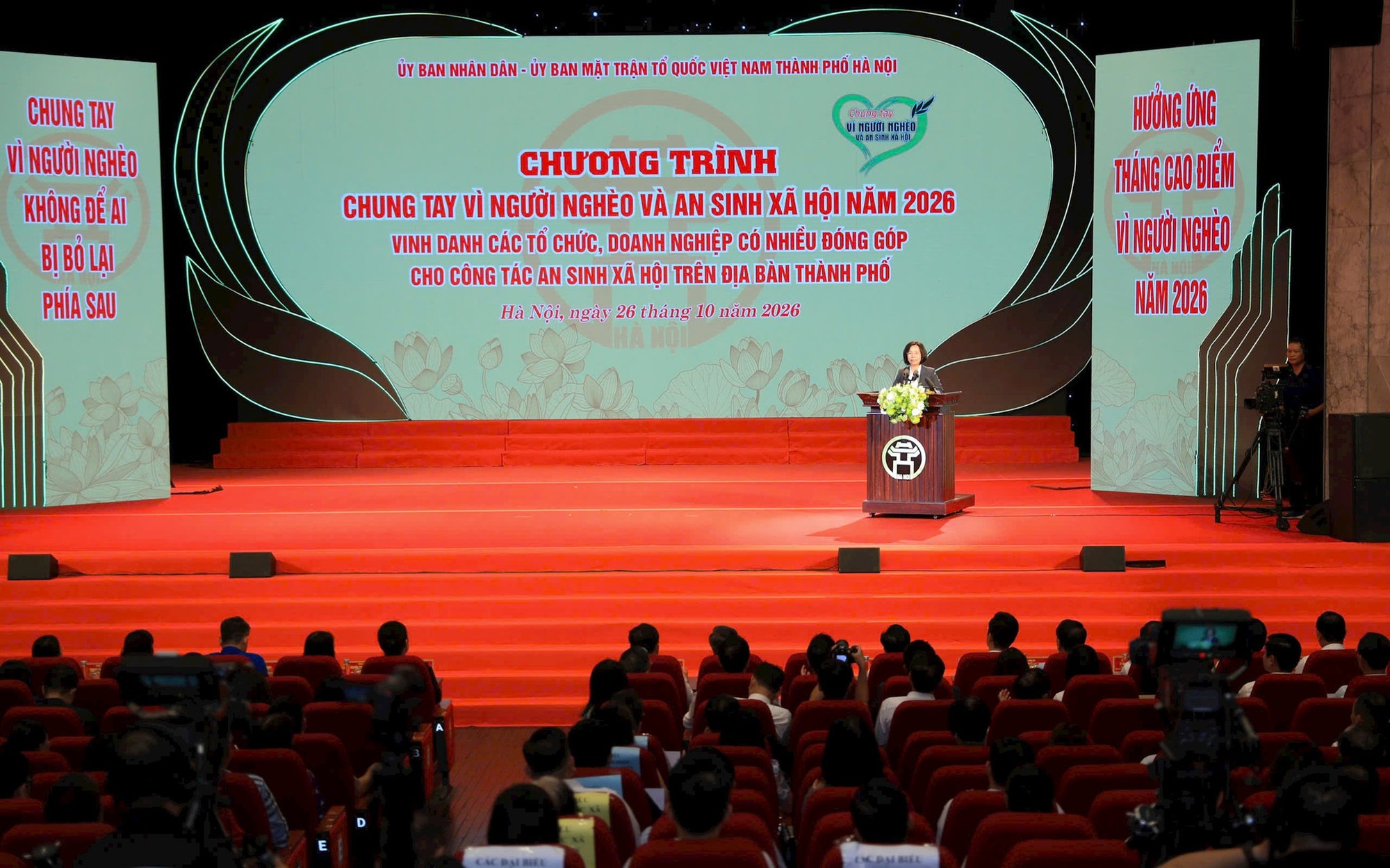 Hà Nội tiếp nhận hơn 77 tỷ đồng chăm lo an sinh xã hội- Ảnh 2.