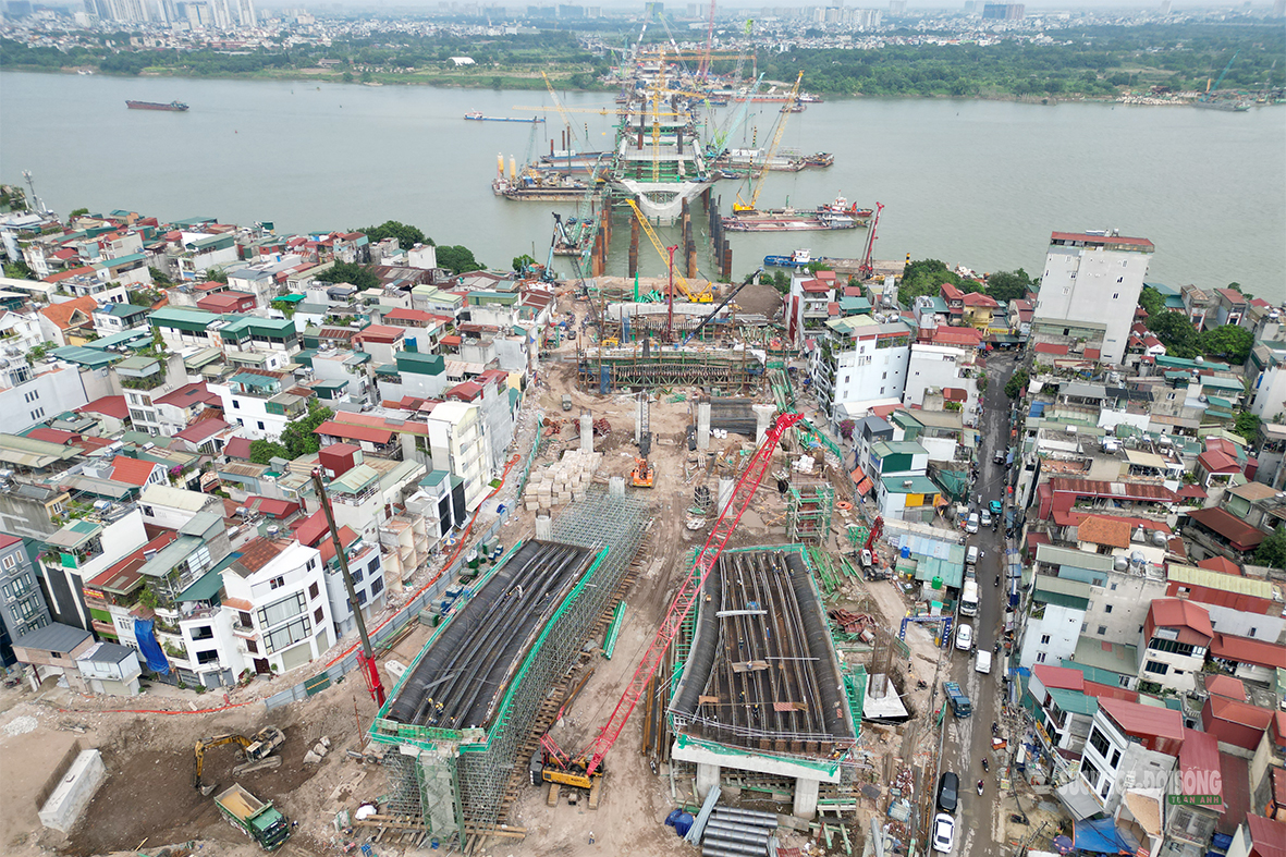 Cầu Trần Hưng Đạo dần thành hình nhìn từ máy bay - Ảnh 3.