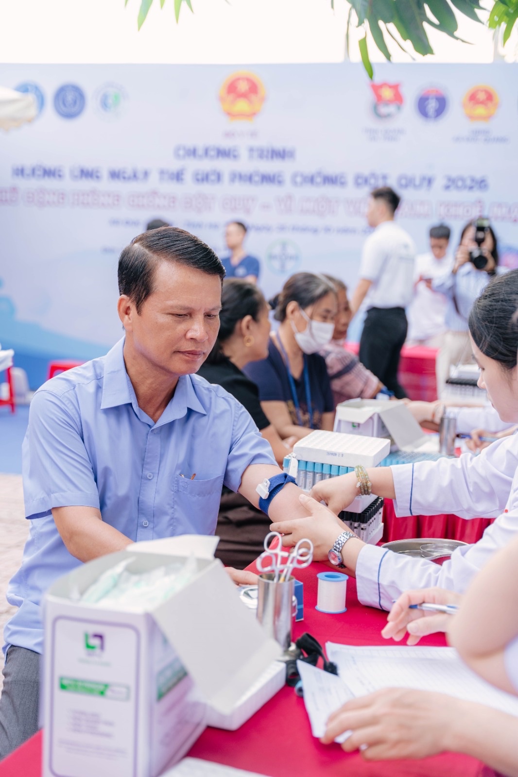 Đột quỵ khiến 167.000 người Việt tử vong mỗi năm: Nhận biết sớm để cứu não - Ảnh 3.