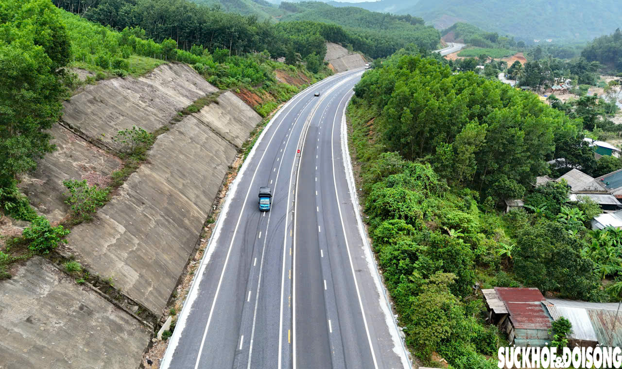 Toàn cảnh cao tốc 4 làn xe nối Huế và Đà Nẵng uốn lượn giữa núi rừng- Ảnh 7.