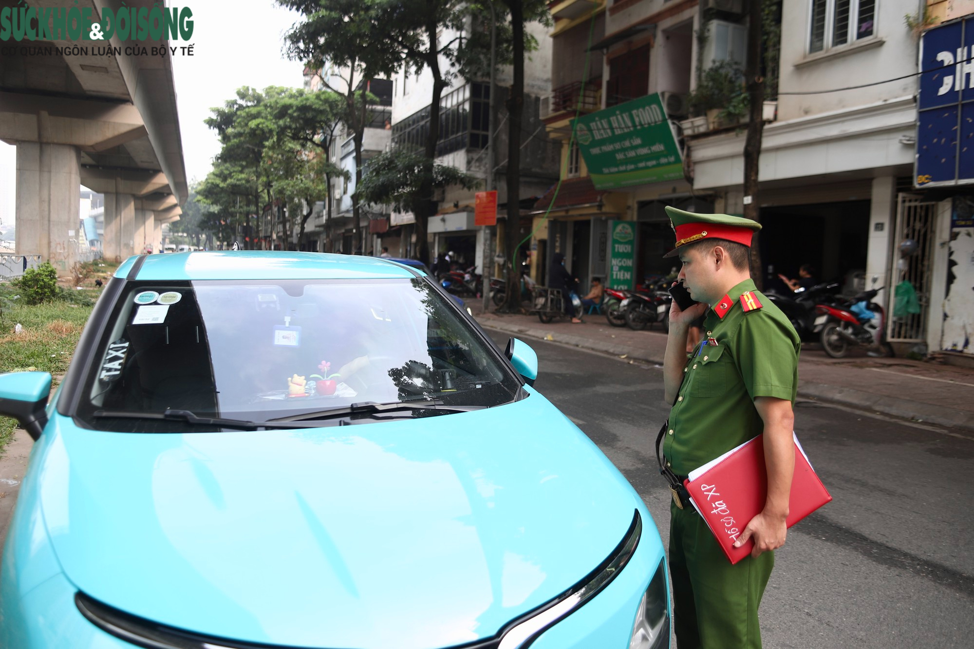 Công an phường Đống Đa chấn chỉnh trật tự đô thị tại phố Cầu Mới- Ảnh 5.