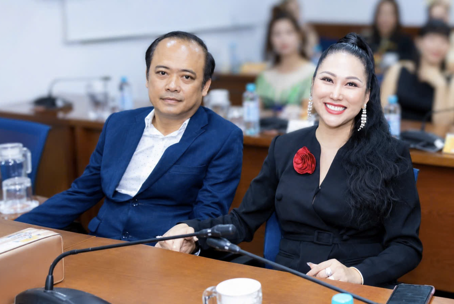 Phi Thanh Vân nói gì về chuyện con chung, con riêng khi yêu bạn trai doanh nhân?- Ảnh 4.