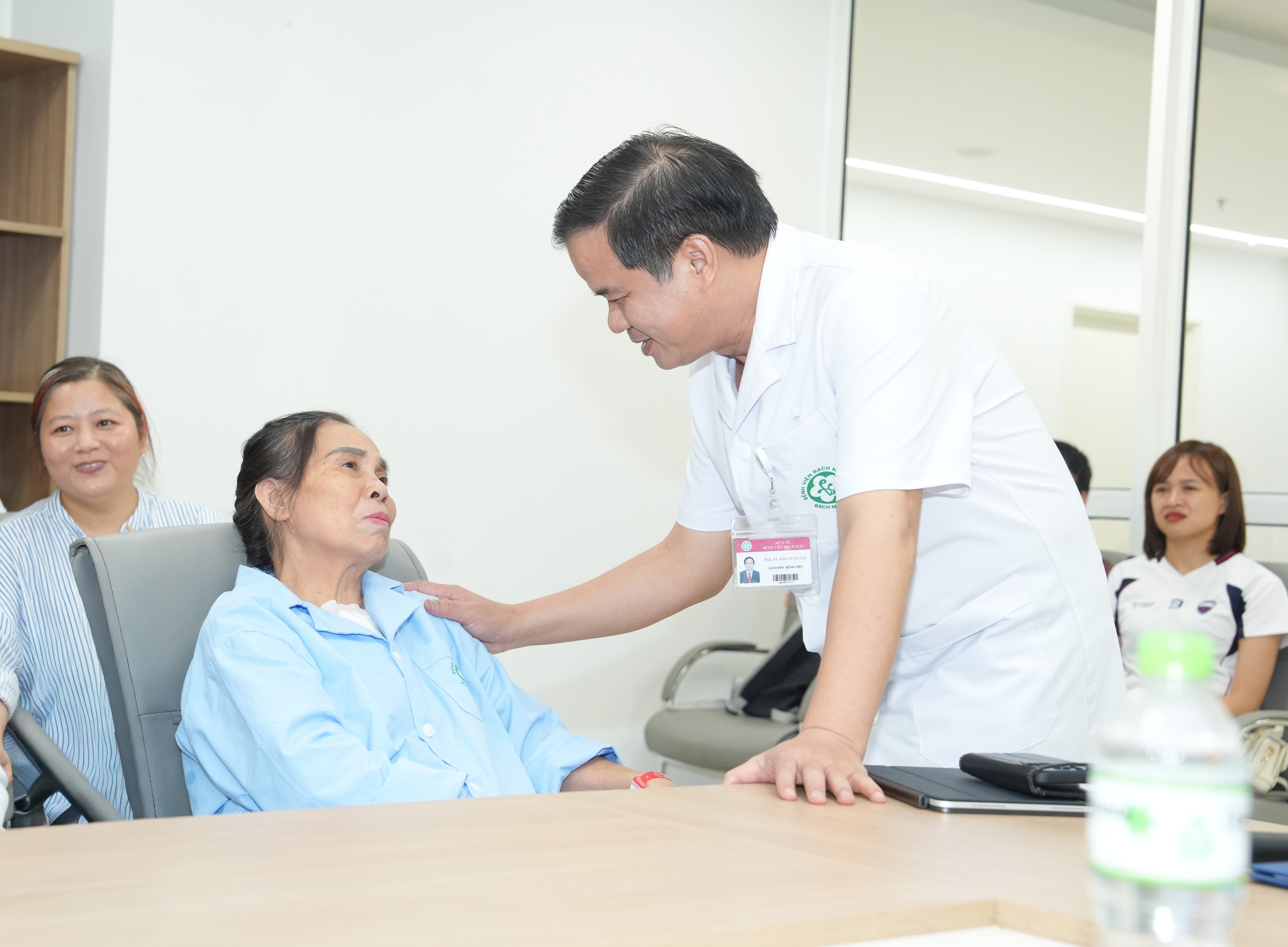 PGS.TS Đào Xuân Cơ: Đưa Bạch Mai về gần dân hơn để thêm cơ hội sống cho người bệnh trong ‘thời gian vàng’- Ảnh 3.