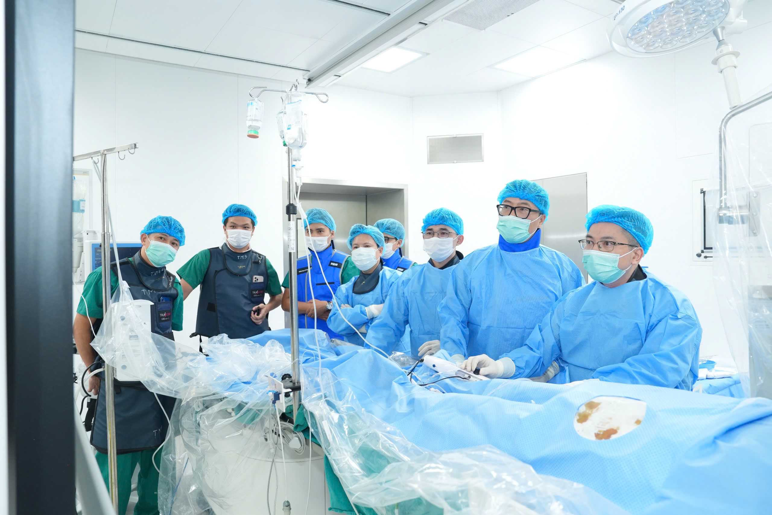 PGS.TS Đào Xuân Cơ: Đưa Bạch Mai về gần dân hơn để thêm cơ hội sống cho người bệnh trong ‘thời gian vàng’- Ảnh 2.