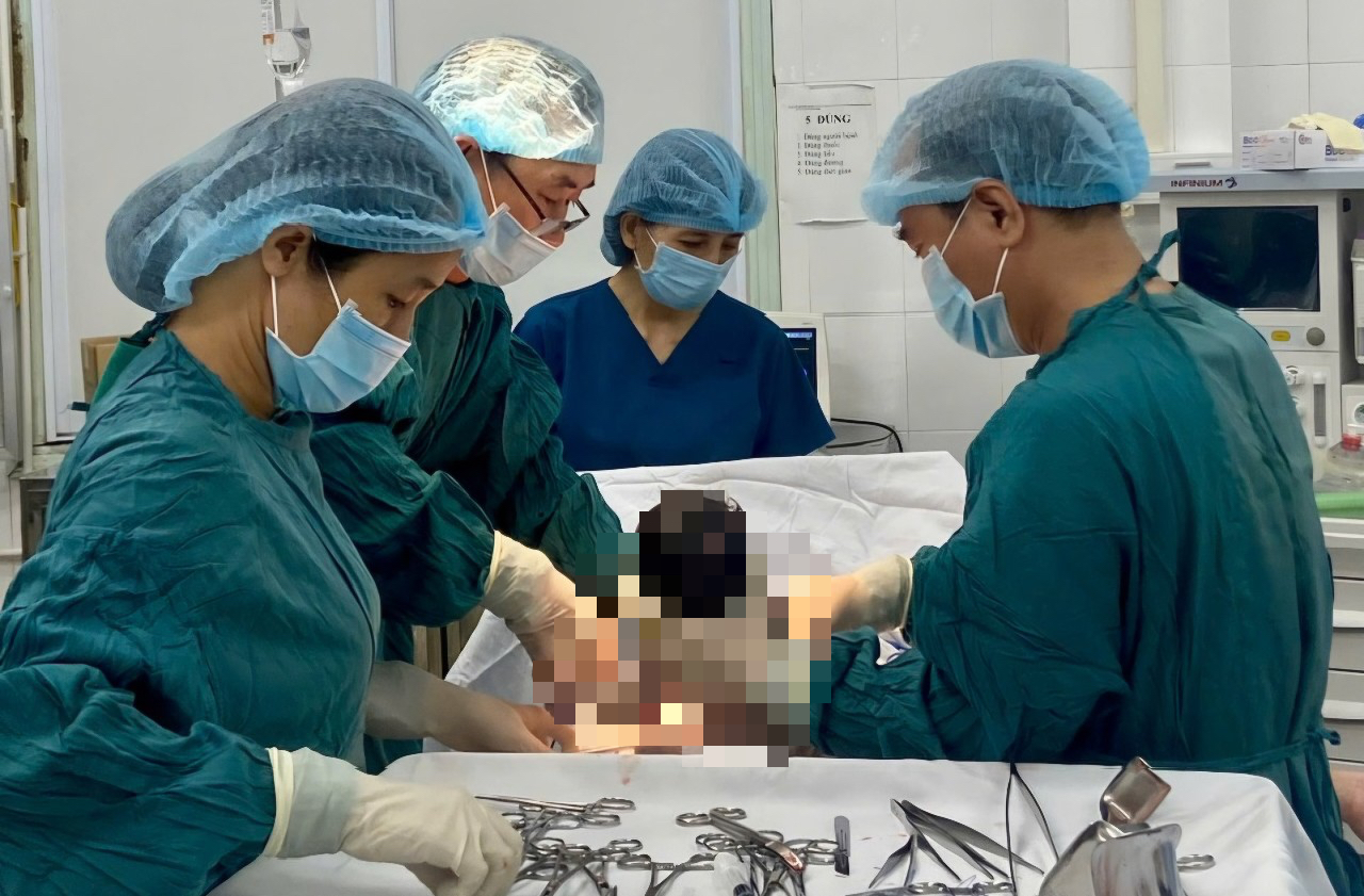 Báo Sức khỏe và Đời sống đưa thông tin y tế đến gần với người dân Huế- Ảnh 5.