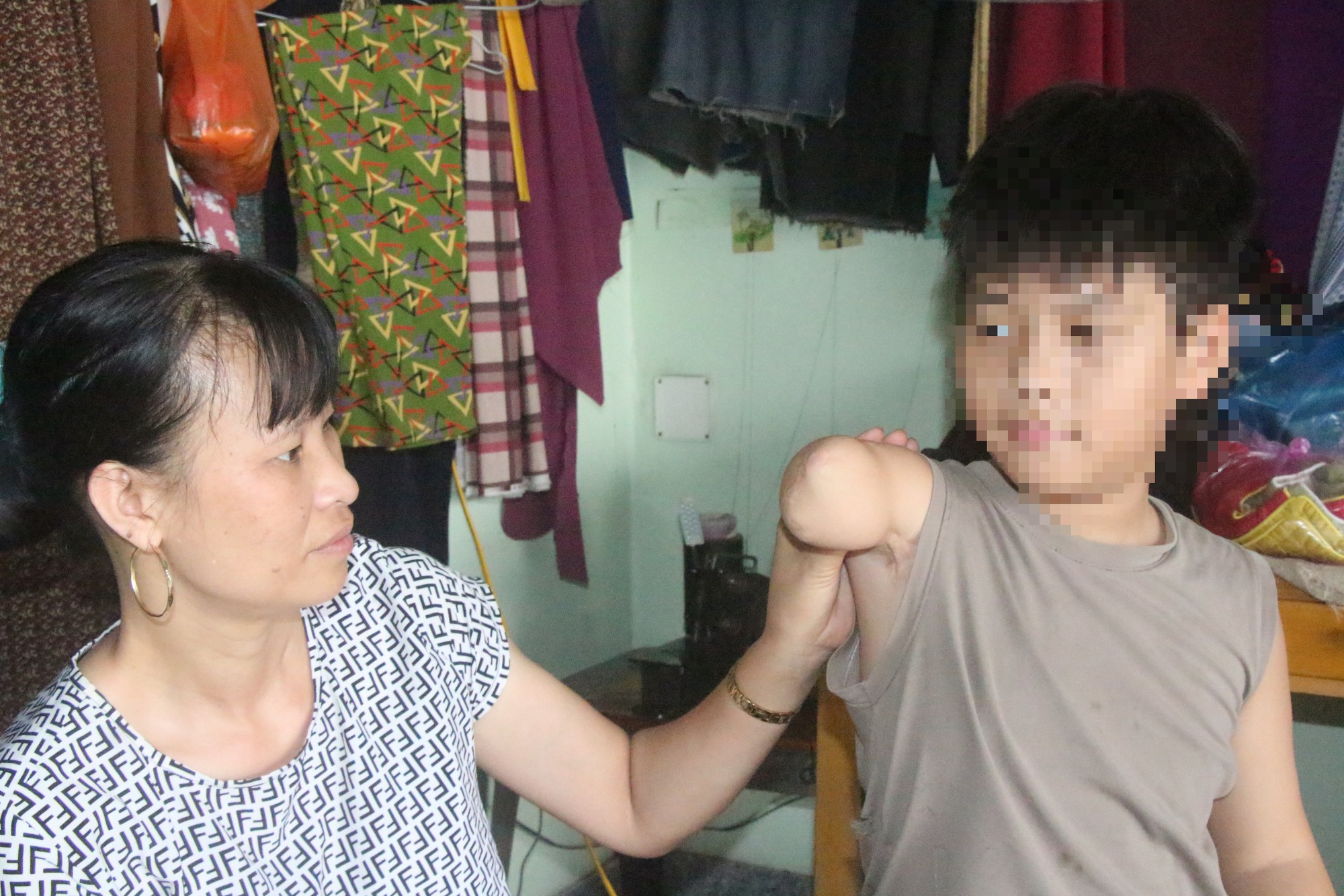 Nhịp cầu nhân ái Báo SK&ĐS giúp hồi sinh nhiều mảnh đời bất hạnh- Ảnh 4.