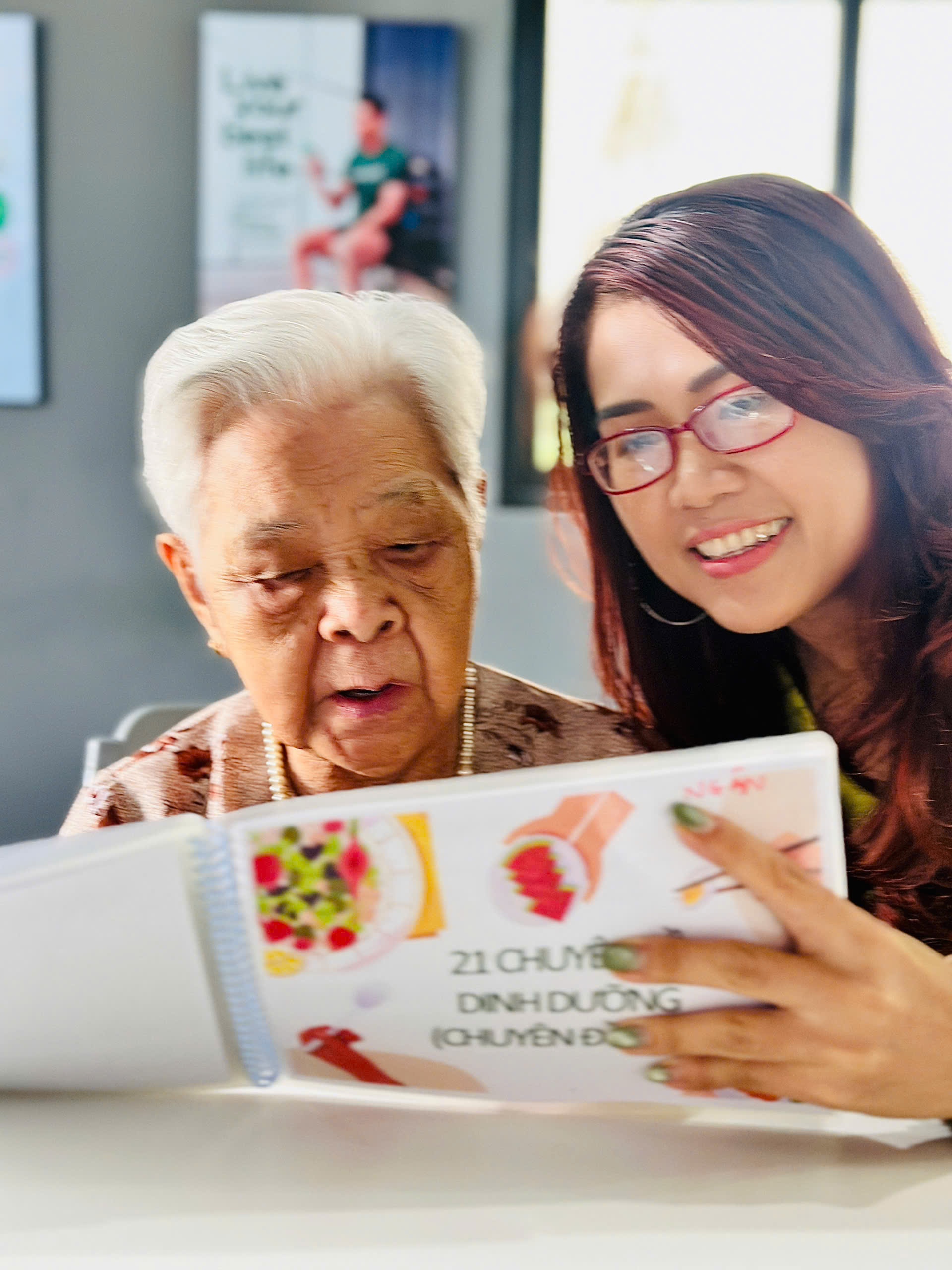 Hai cha con cùng thi Tôi khỏe đẹp hơn: Món quà sức khỏe gửi bố tuổi 65 - Ảnh 6.
