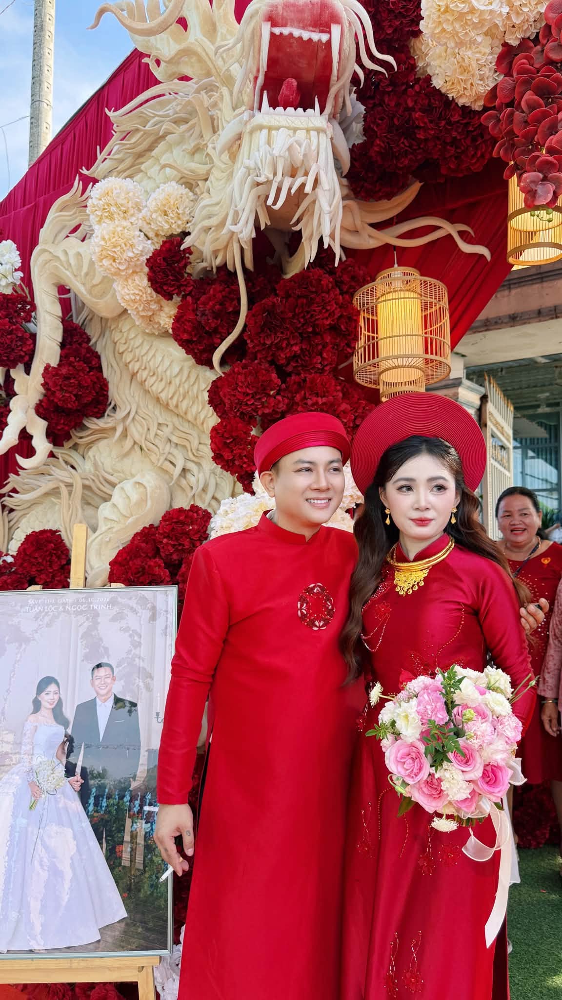 Hoài Lâm 'xả' kho ảnh cưới, cô dâu Ngọc Trinh có khoảnh khắc gây chú ý- Ảnh 5.