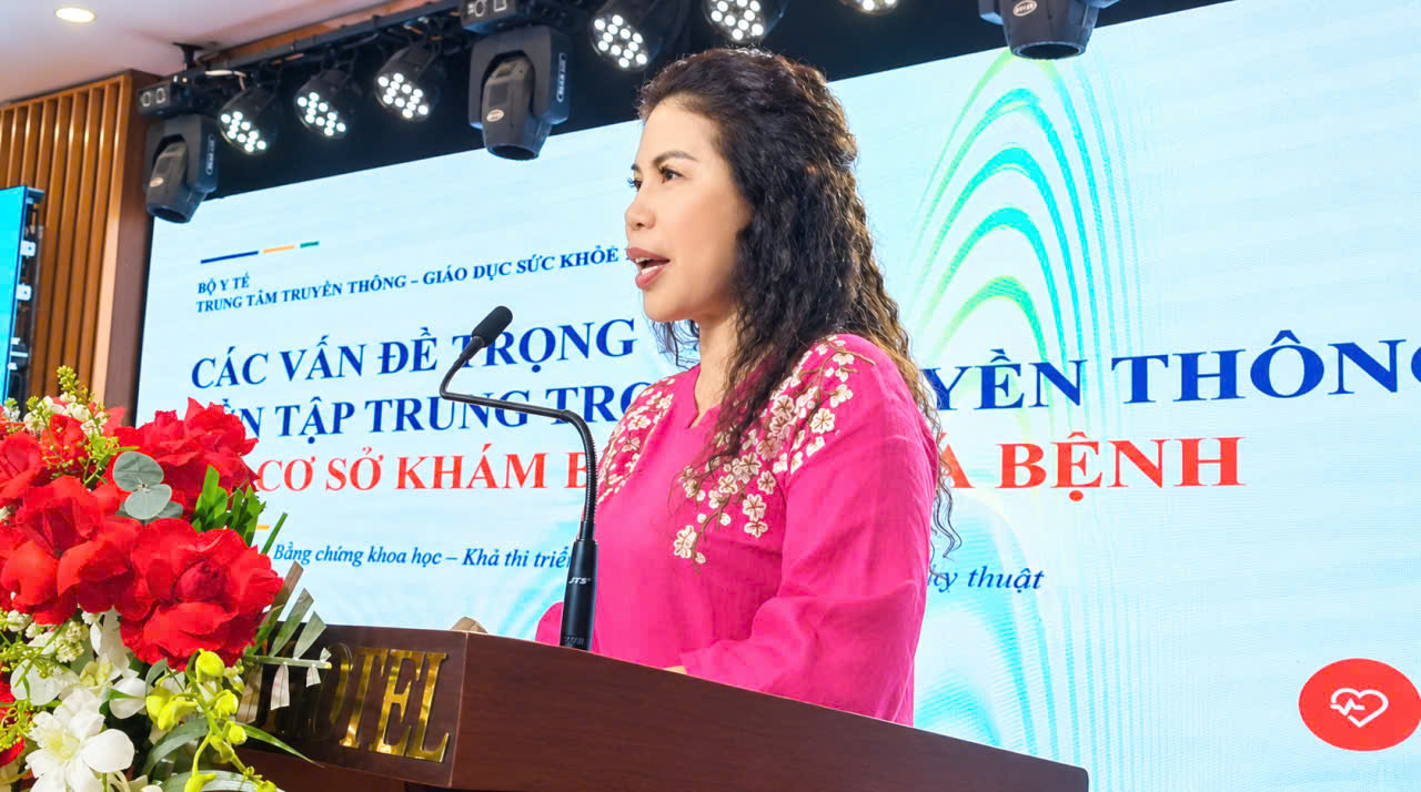 Đổi mới truyền thông trong cơ sở y tế thời đại số và kỷ nguyên AI:Yêu cầubắtbuộc - Ảnh 2.