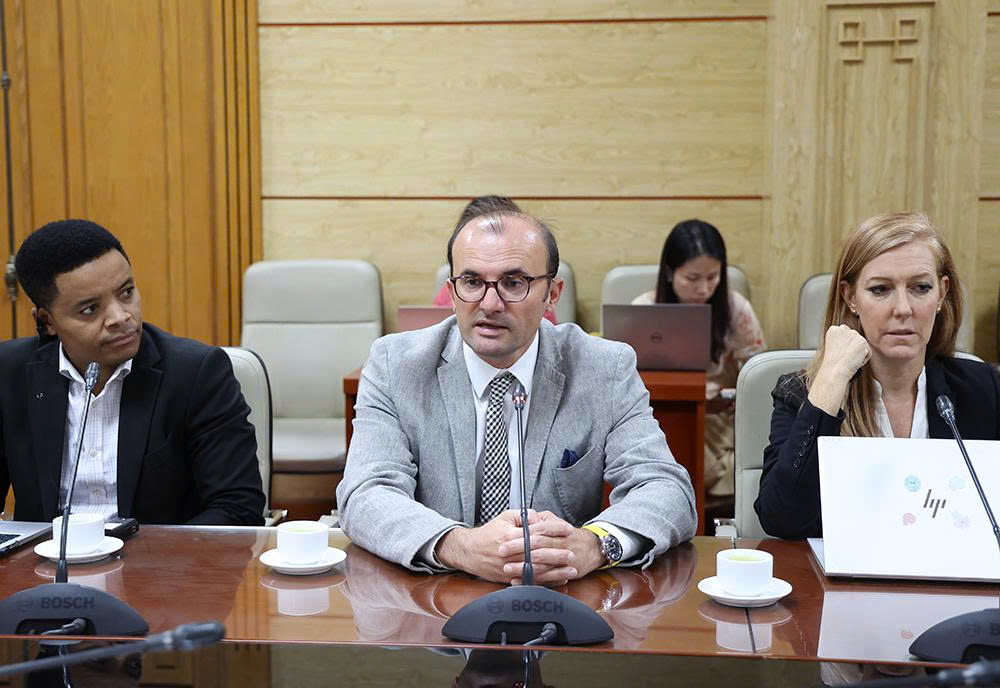 Bộ Y tế thúc đẩy hợp tác cùng Quỹ toàn cầu và UNDP tại Việt Nam- Ảnh 2.