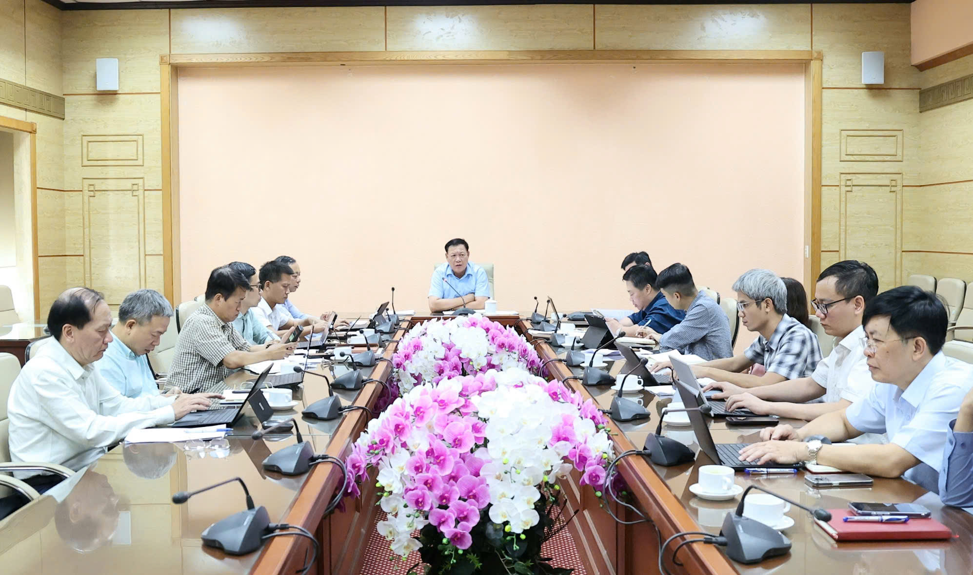 Bảo đảm cung ứng thuốc, đẩy mạnh cải cách hành chính và chuyển đổi số ngành dược- Ảnh 7.