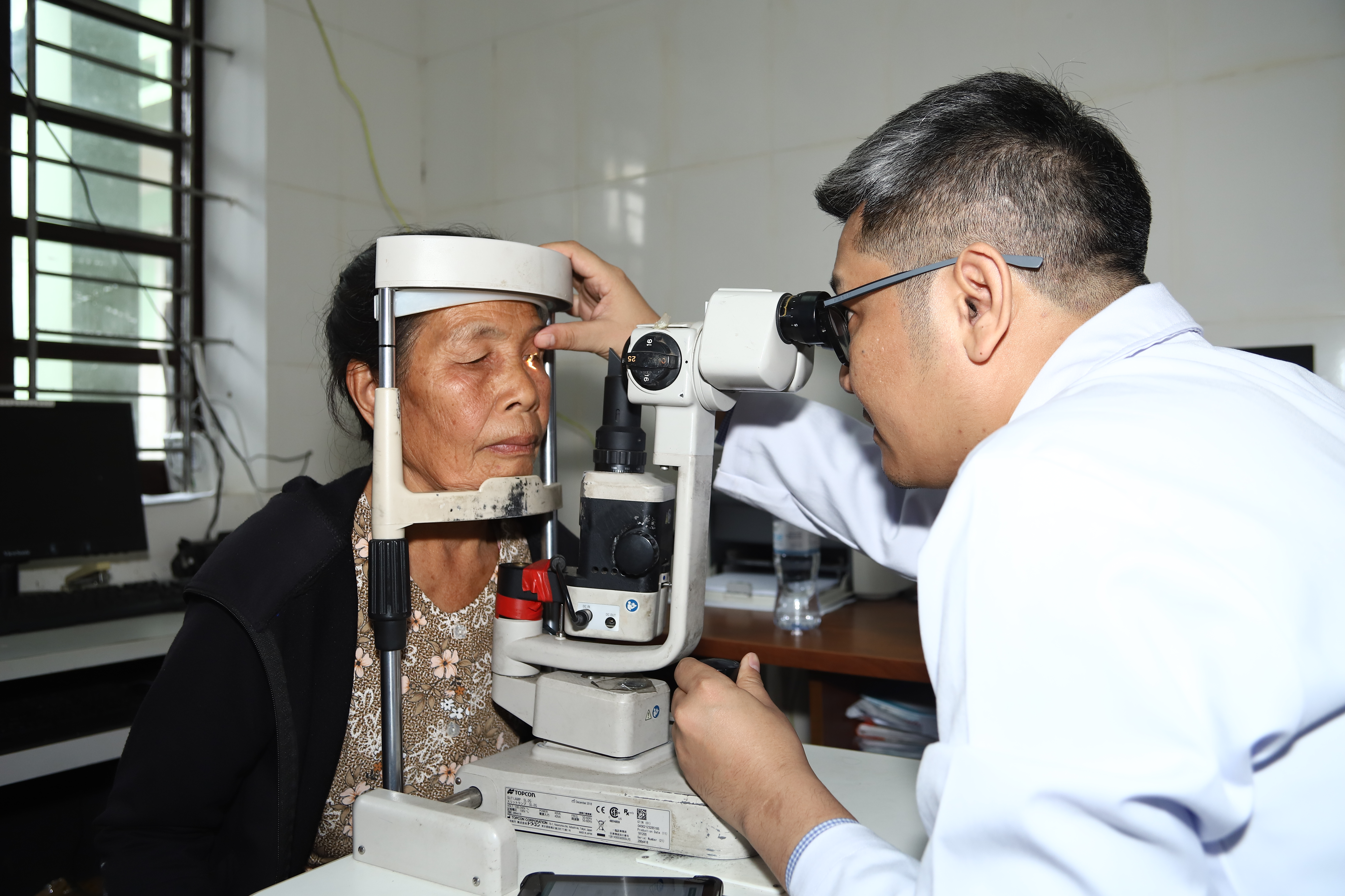 Hình ảnh bác sĩ khám sức khỏe miễn phí cho người dân Nghệ An trong "Tết ấm vùng cao 2026"- Ảnh 8. Hình ảnh bác sĩ khám sức khỏe miễn phí cho người dân Nghệ An trong "Tết ấm vùng cao 2026"- Ảnh 8.