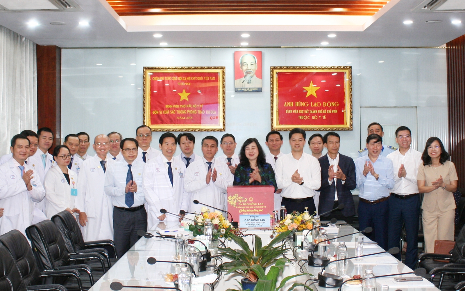 Bộ trưởng Đào Hồng Lan: Bệnh viện Chợ Rẫy cần tạo đột phá về cơ sở vật chất, phát huy vai trò đầu tàu phía Nam