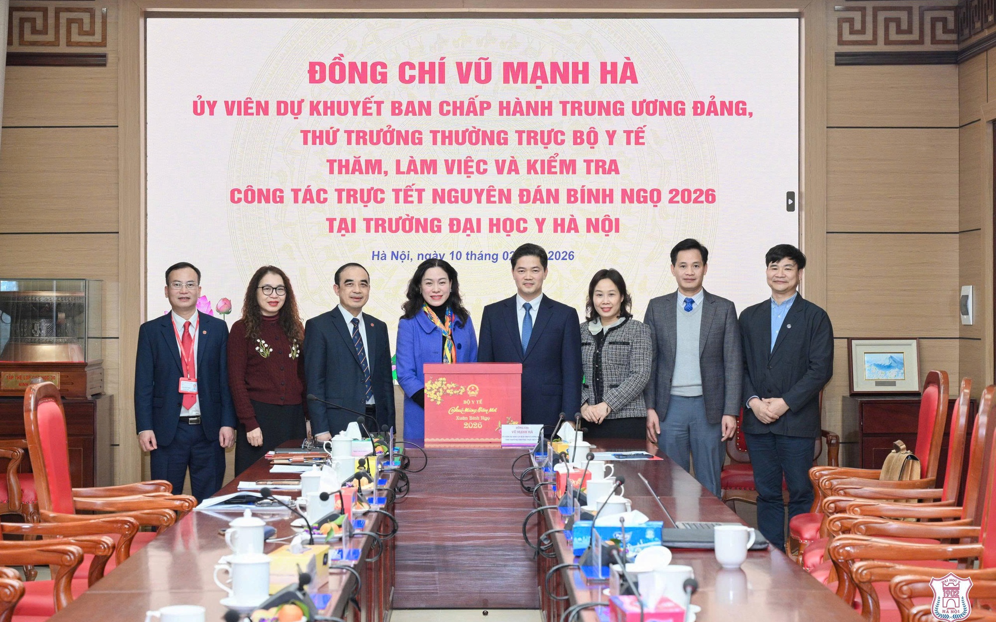 Thủ tướng dâng hương các cố lãnh đạo Đảng, Nhà nước và thăm, chúc Tết nguyên lãnh đạo Đảng, Nhà nước- Ảnh 4.