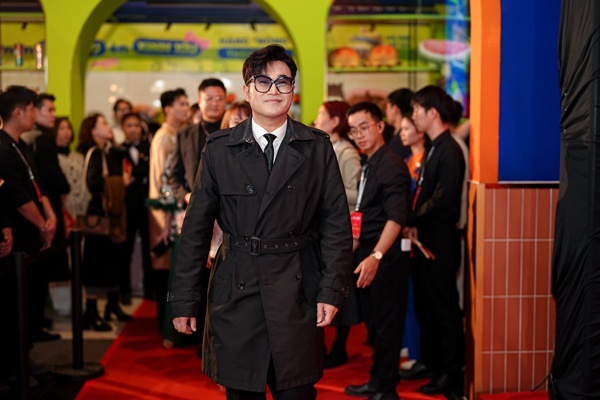 NSND Thu Hà và dàn sao Việt nô nức đi xem phim Tết của Xuân Hinh- Ảnh 8.