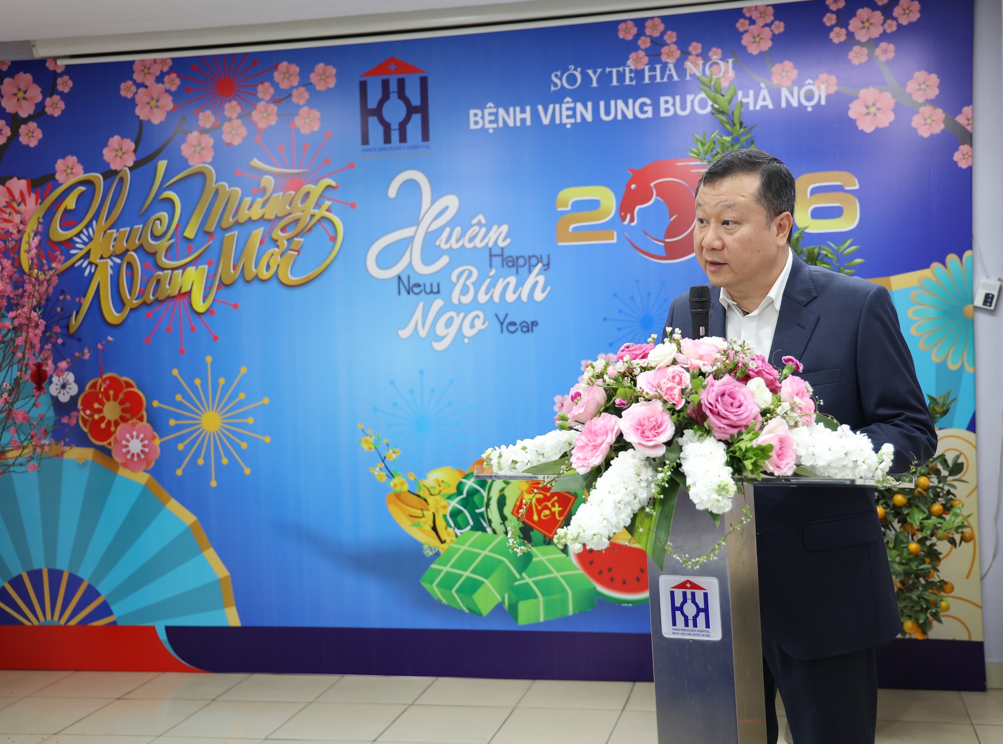 Thứ trưởng Trần Văn Thuấn thăm, kiểm tra công tác y tế dịp Tết Bính Ngọ tại 3 bệnh viện của Hà Nội- Ảnh 5.