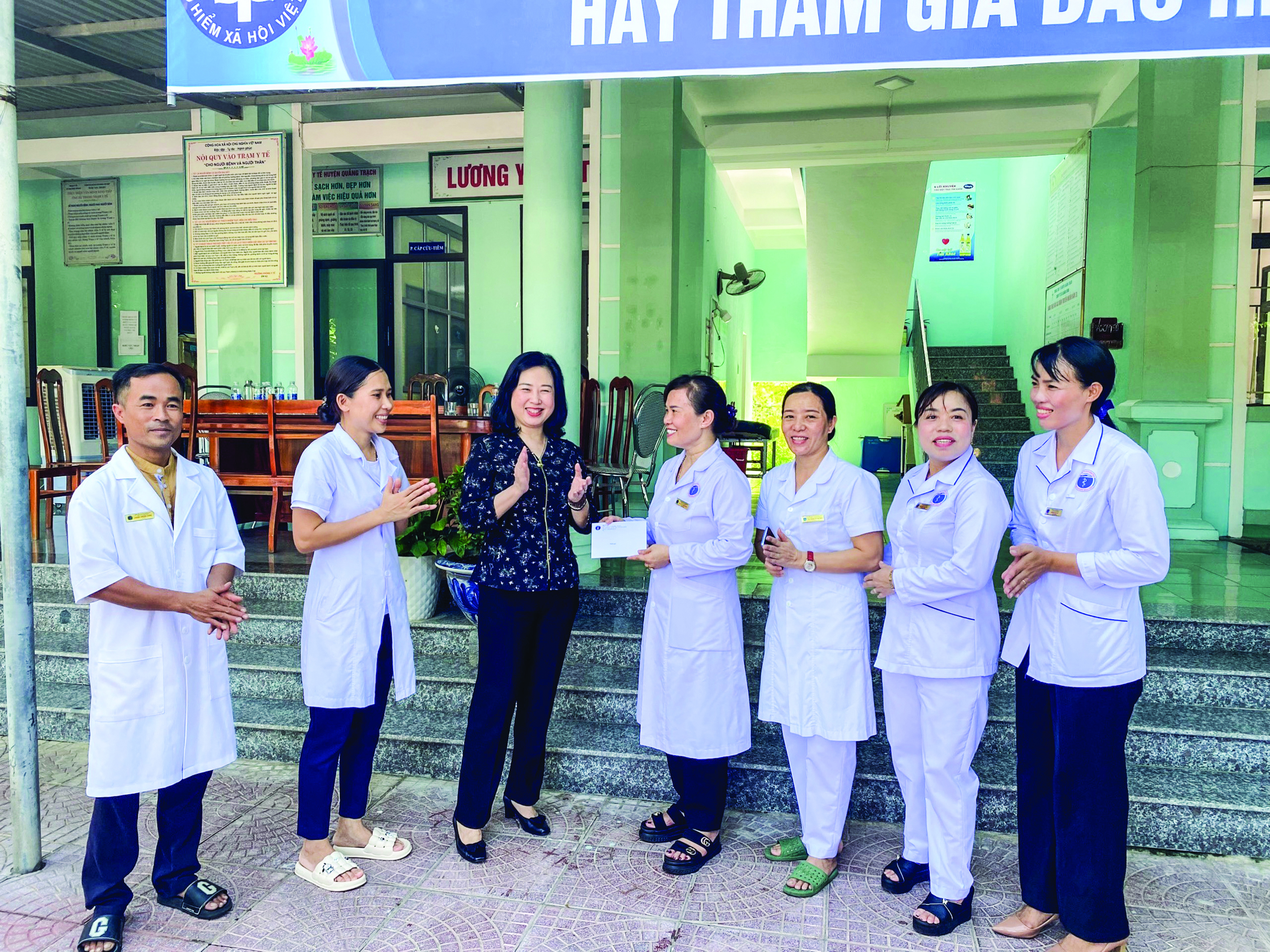 Bộ trưởng Đào Hồng Lan: Y tế Việt Nam và khát vọng vươn mình trong kỷ nguyên mới- Ảnh 2. Bộ trưởng Đào Hồng Lan: Y tế Việt Nam và khát vọng vươn mình trong kỷ nguyên mới- Ảnh 2.