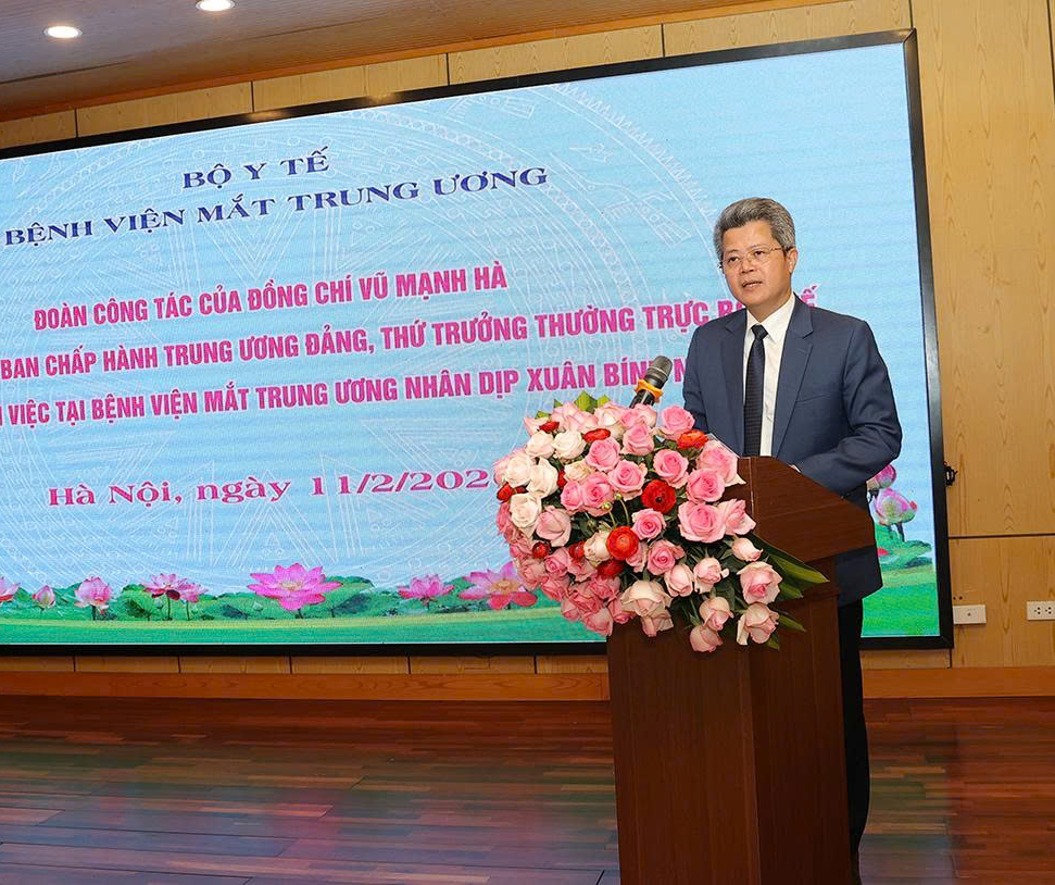 Thứ trưởng Thường trực Vũ Mạnh Hà thăm, chúc Tết, kiểm tra công tác khám chữa bệnh tại Bệnh viện Nhi và Mắt TW- Ảnh 9.