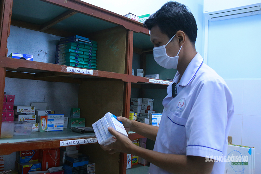 Thầy thuốc nơi đảo xa, ngày đêm vì sức khỏe nhân dân- Ảnh 3.