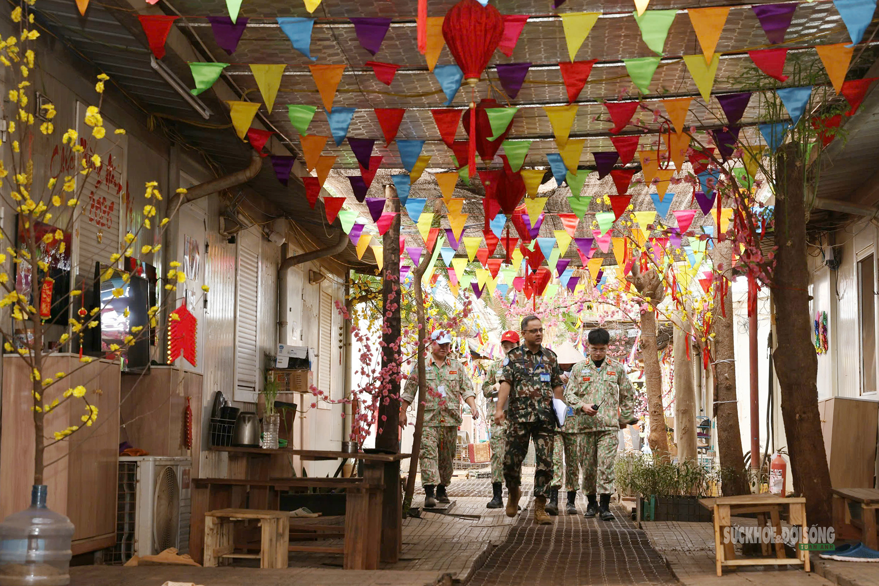 Bác sĩ của lực lượng gìn giữ hòa bình Việt Nam tại Sudan hoàn thành kiểm tra COE trước Tết 2026- Ảnh 5.