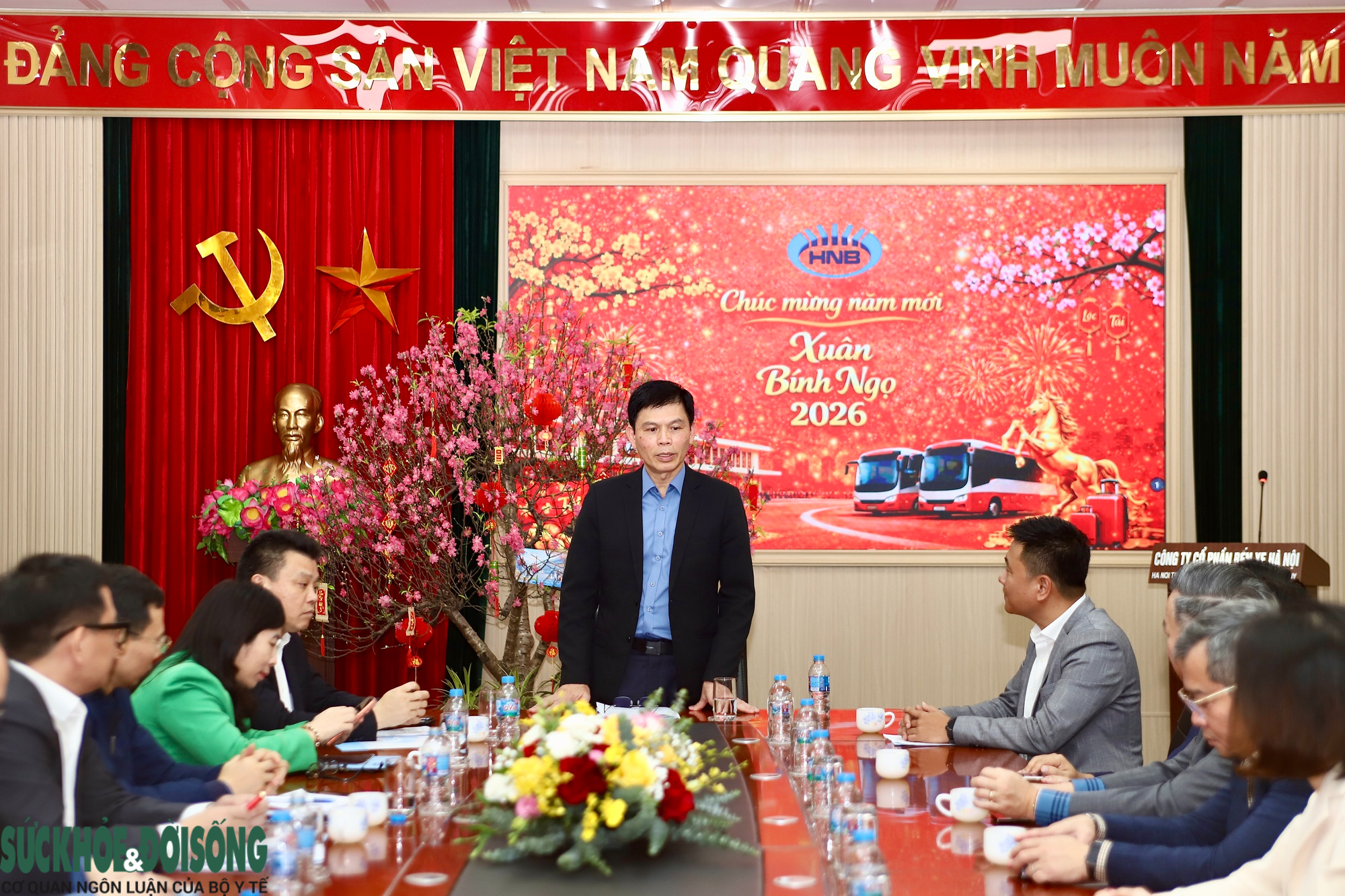 Lãnh đạo Bộ Xây dựng trực tiếp thị sát các bến xe Hà Nội dịp cao điểm Tết- Ảnh 2.