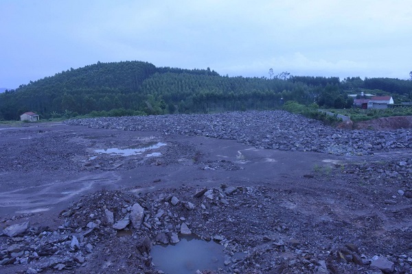 Phát hiện sai phạm nhưng không tham mưu xử lý, nguyên Phó Trưởng phòng Tài nguyên và Môi trường bị khởi tố- Ảnh 1. Phát hiện sai phạm nhưng không tham mưu xử lý, nguyên Phó Trưởng phòng Tài nguyên và Môi trường bị khởi tố- Ảnh 1.