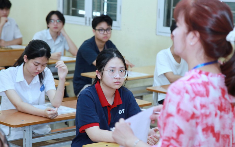 Ba nhóm được cộng điểm ưu tiên khi thi lớp 10 năm học 2026-2027- Ảnh 2. 23 địa phương đã "chốt" môn thi thứ ba vào lớp 10 năm 2026