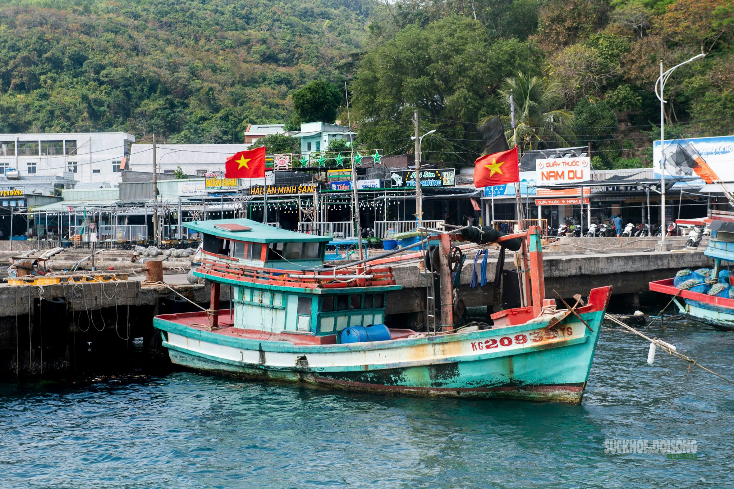 Tự hào cờ Tổ quốc tung bay nơi đầu sóng biển Tây Nam- Ảnh 7.