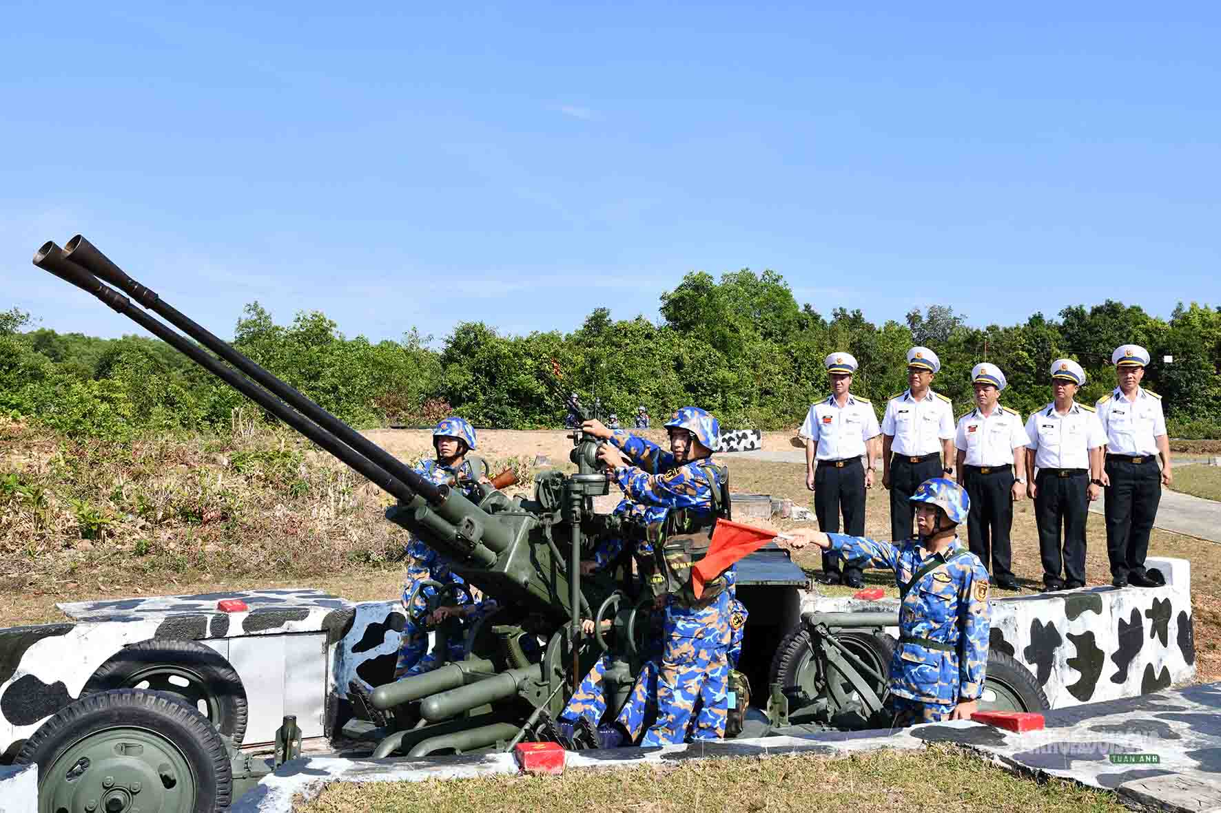 Vùng 5 Hải quân chủ động thế trận, bảo đảm an toàn dịp Tết Bính Ngọ 2026- Ảnh 1. Vùng 5 Hải quân chủ động thế trận, bảo đảm an toàn dịp Tết Bính Ngọ 2026- Ảnh 1.