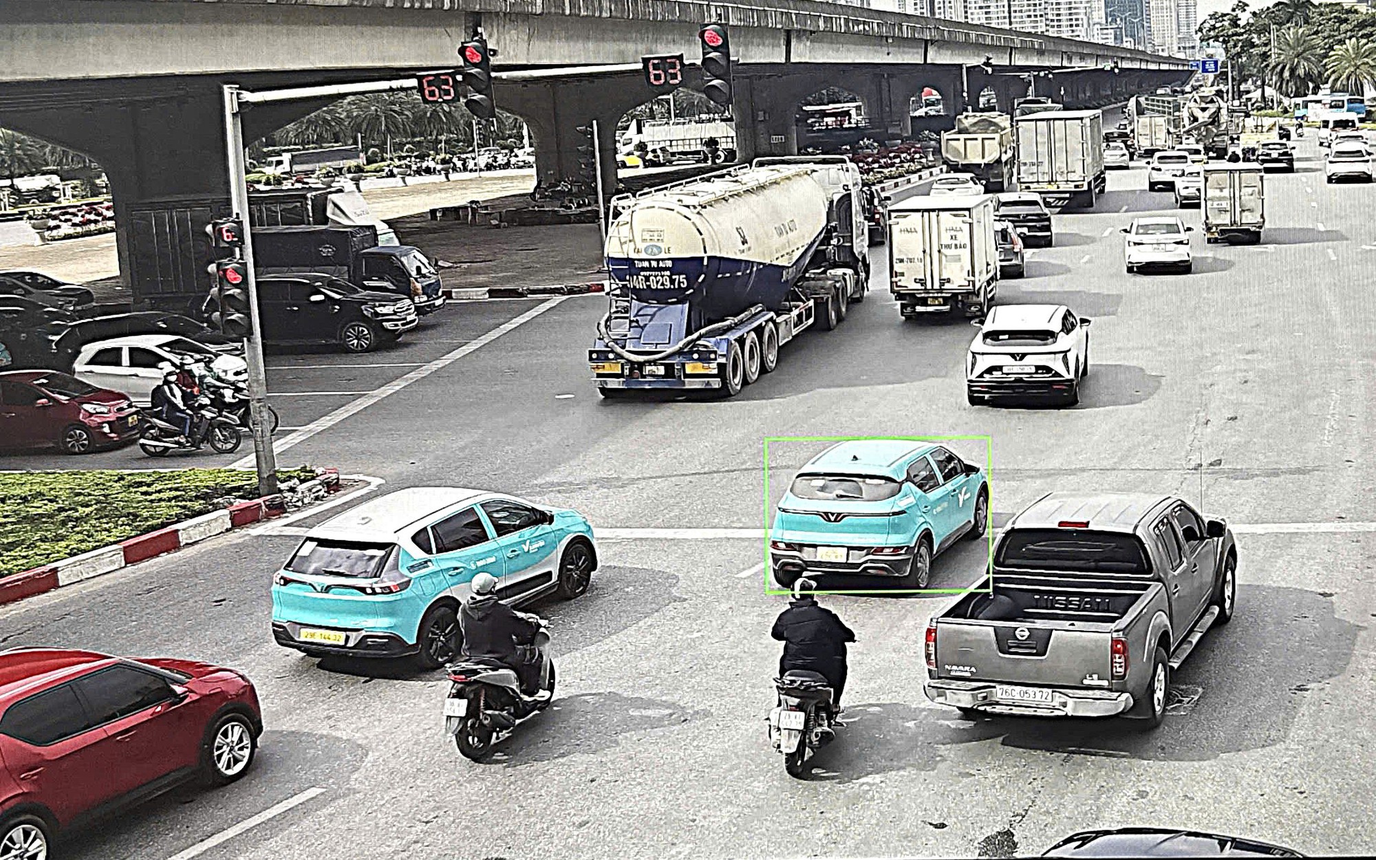 Sáng 27 Tết, phương tiện dồn về các trục vành đai, bến xe tại Hà Nội- Ảnh 1.