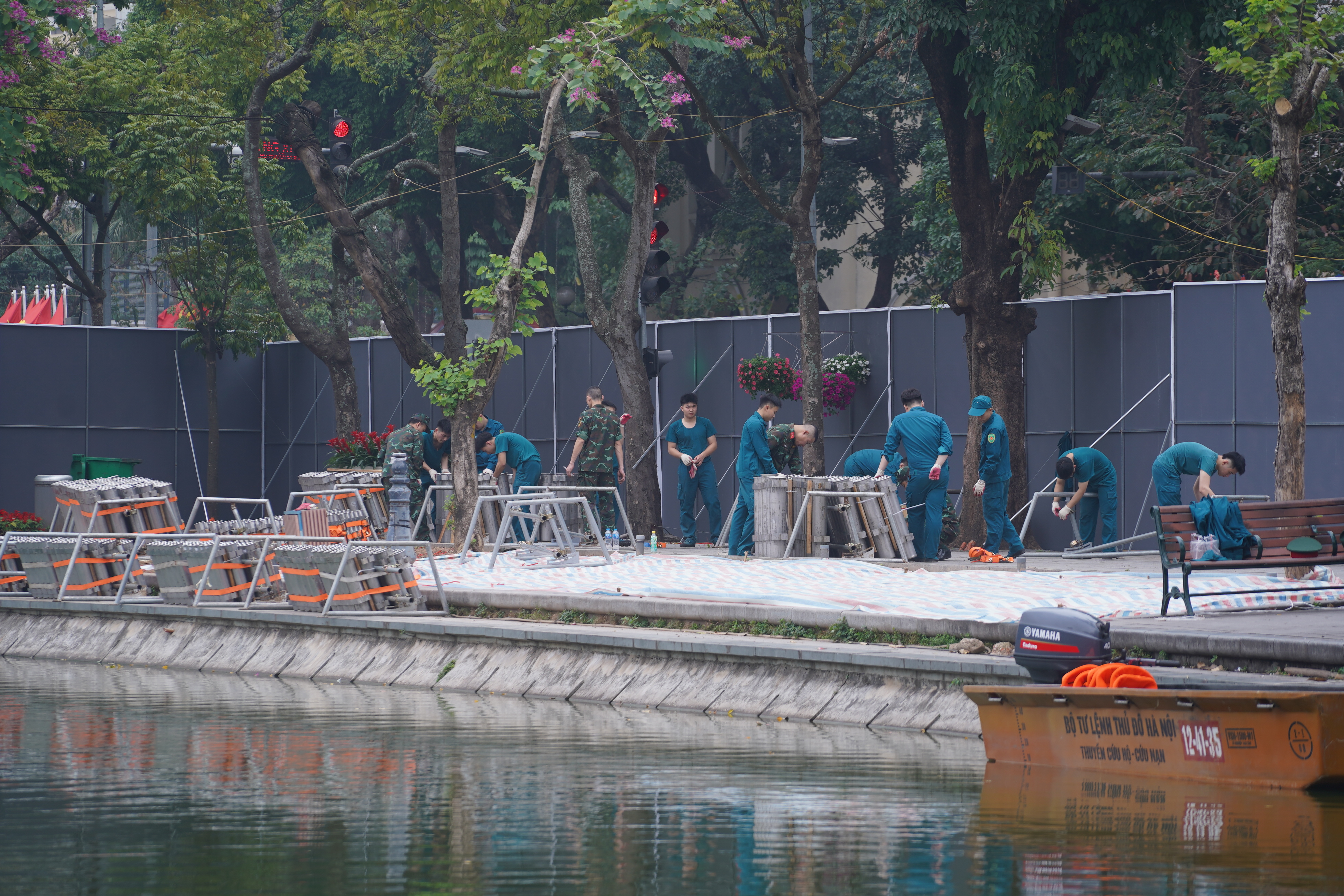 Cận cảnh các trận địa pháo hoa ở Hà Nội trước thời khắc đón Giao thừa- Ảnh 12.