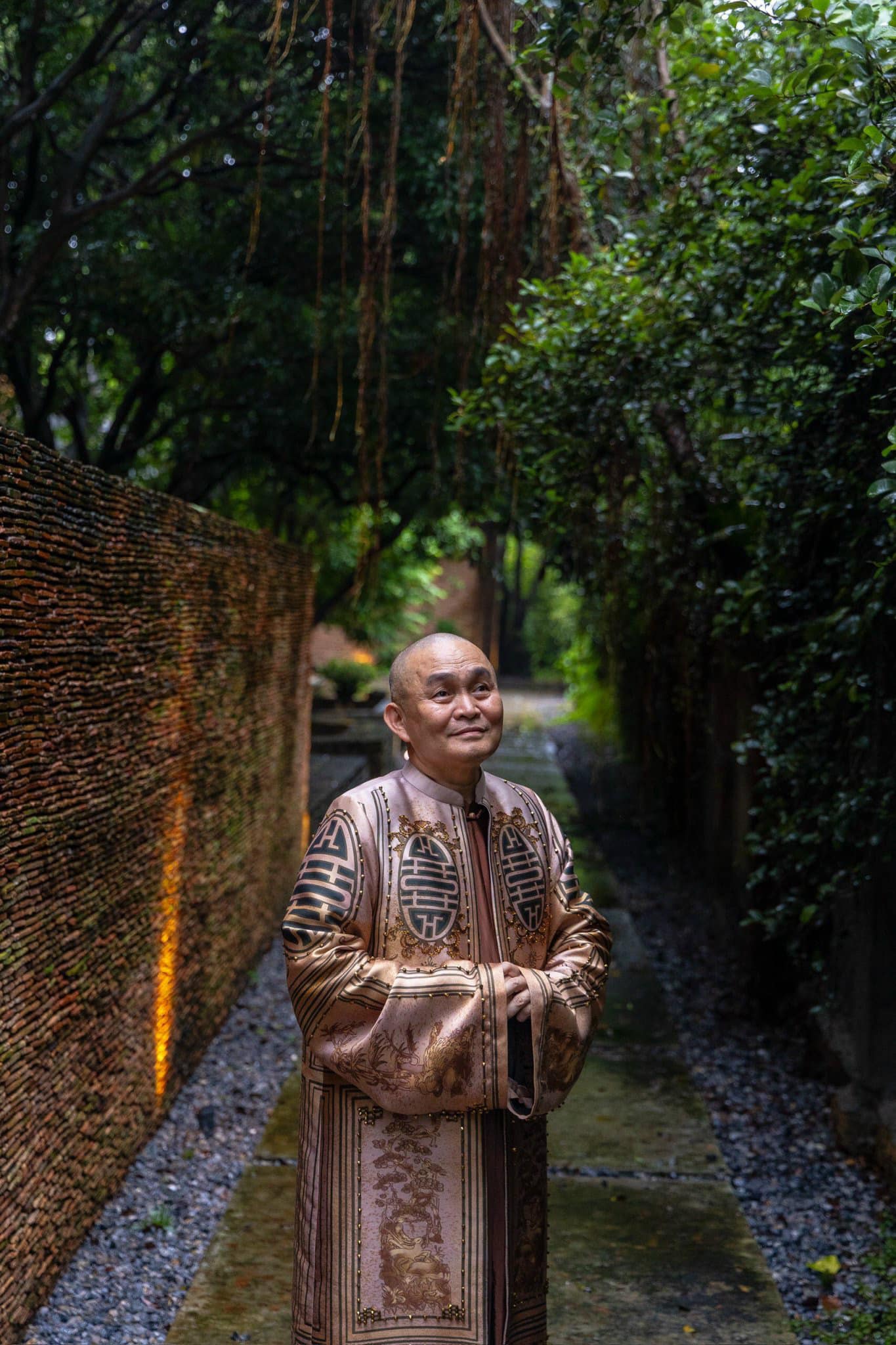 Tuổi xế chiều của một danh hài đất Bắc: Tự nhận là 'mầm non điện ảnh', đời thường chiều vợ hết lòng- Ảnh 3.