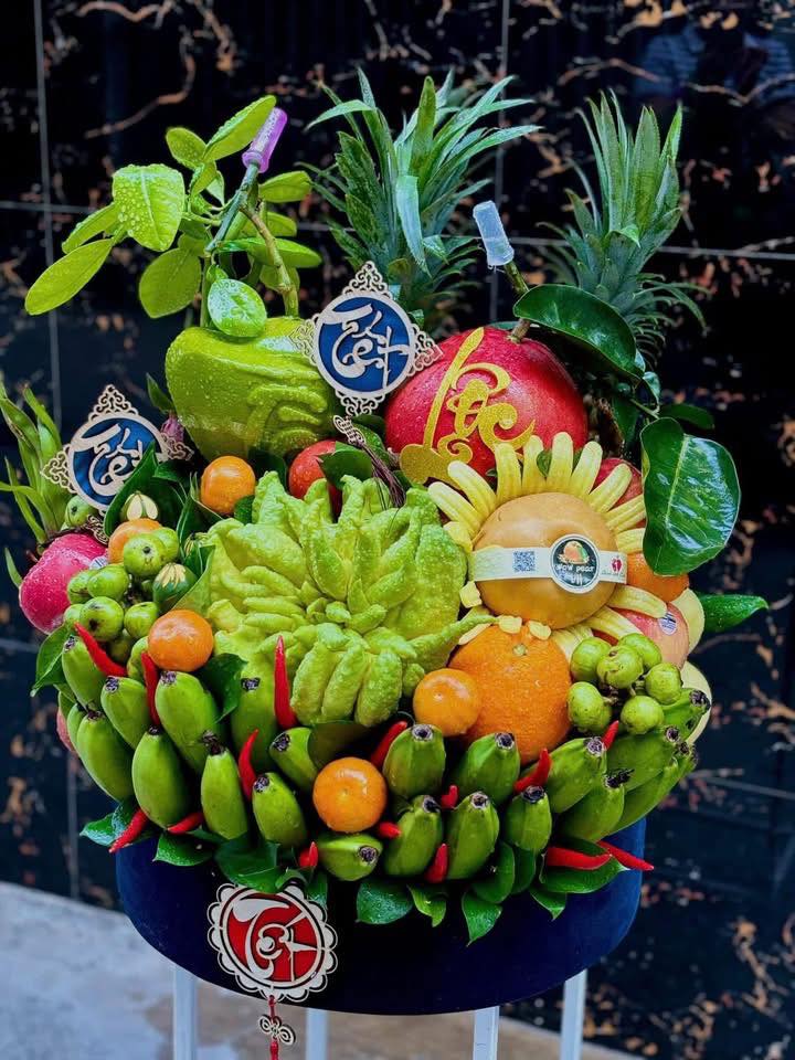 Mâm ngũ quả giá tiền triệu vẫn 'cháy hàng' dịp cận Tết 2026- Ảnh 7. Mâm ngũ quả giá tiền triệu vẫn 'cháy hàng' dịp cận Tết 2026- Ảnh 7.