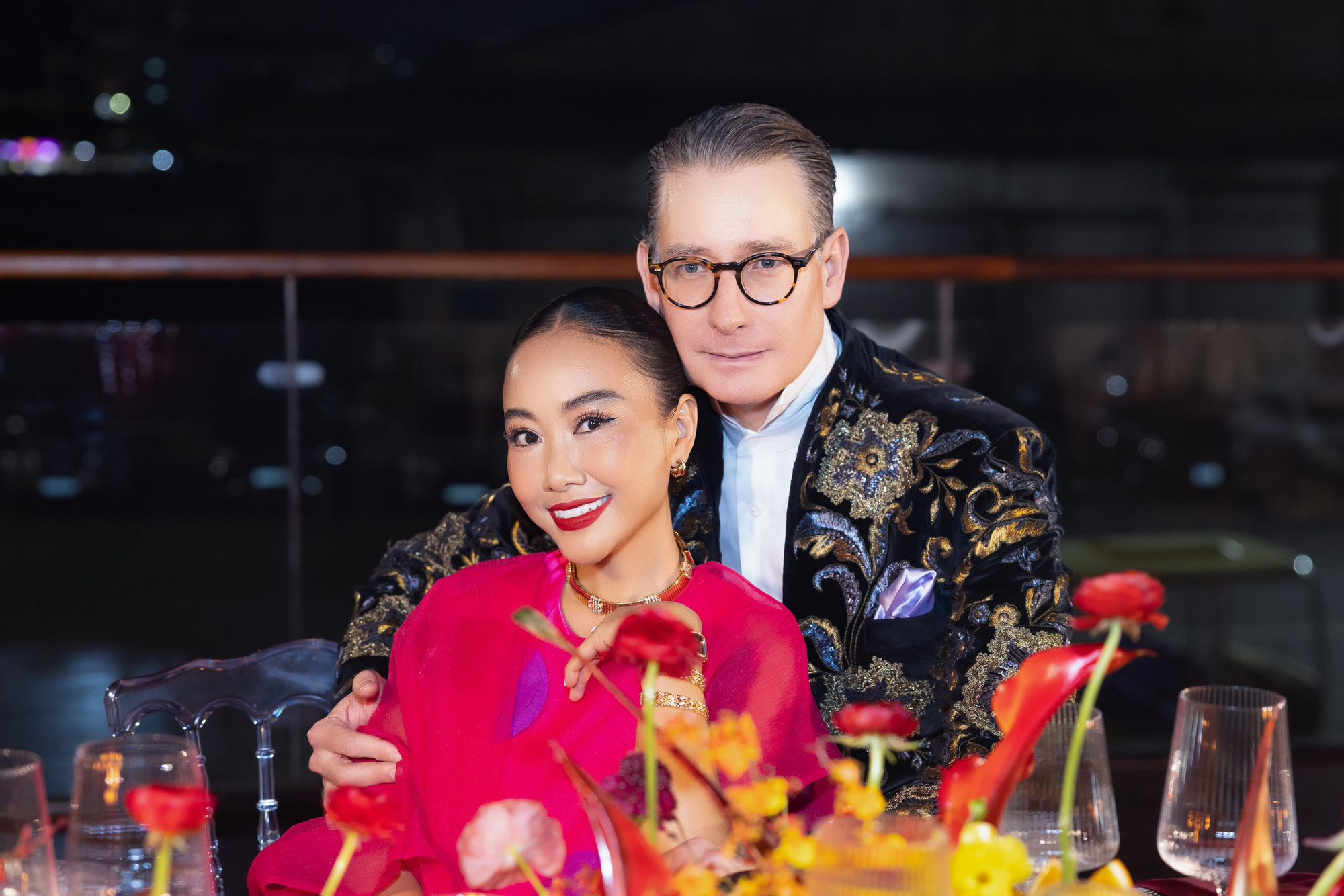 Nữ ca sĩ tuổi Ngọ lấy chồng Thụy Điển ở đời thực có cuộc sống viên mãn, tròn đầy- Ảnh 6.