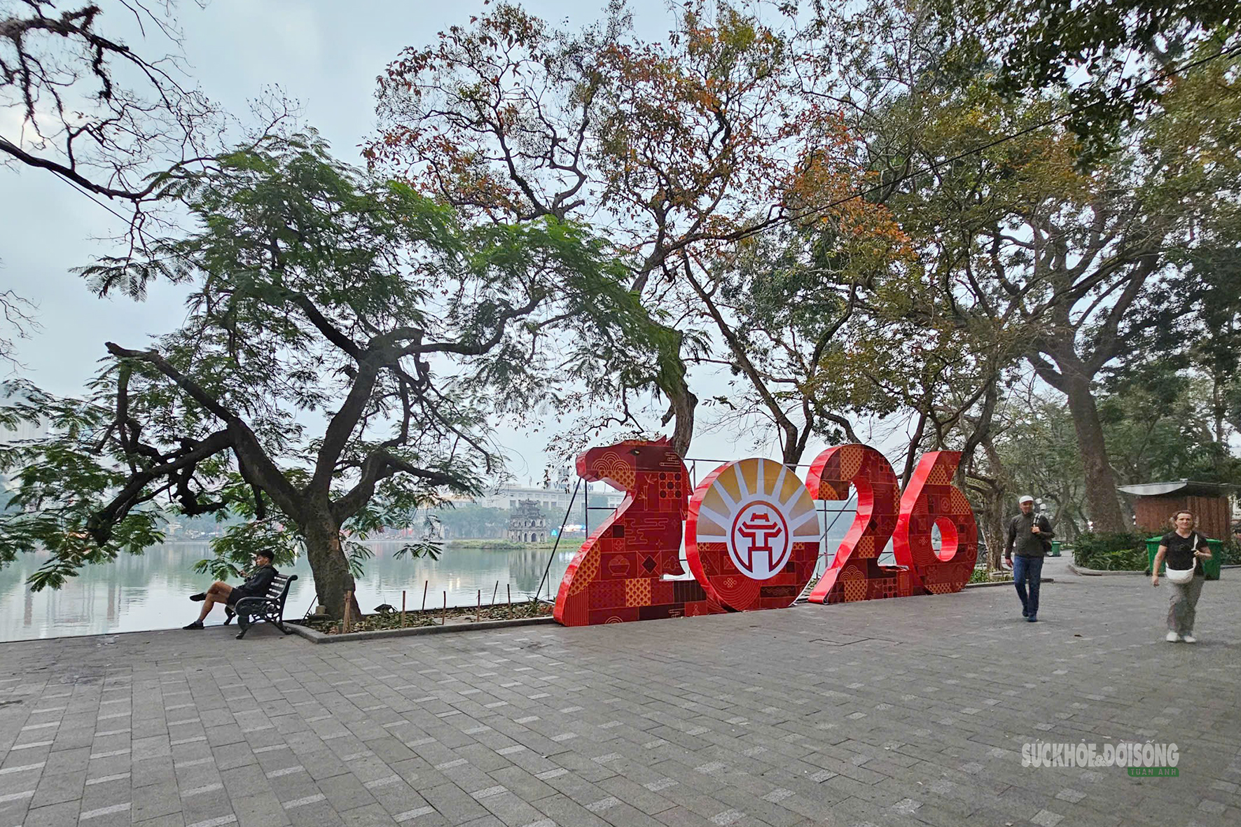 Hà Nội mùng 1 Tết: Bình yên trong nhịp thở đầu Xuân- Ảnh 5. Hà Nội mùng 1 Tết: Bình yên trong nhịp thở đầu Xuân- Ảnh 5.