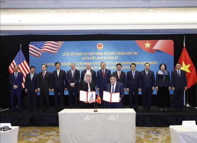 Tổng Bí thư chứng kiến lễ ký và trao các thoả thuận hợp tác giữa Việt Nam và Hoa Kỳ- Ảnh 2.