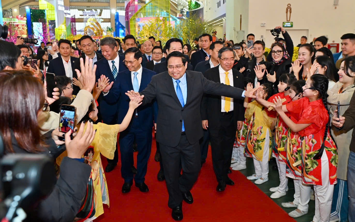 Thủ tướng Phạm Minh Chính dự Lễ khai mạc Hội chợ Mùa Xuân 2026