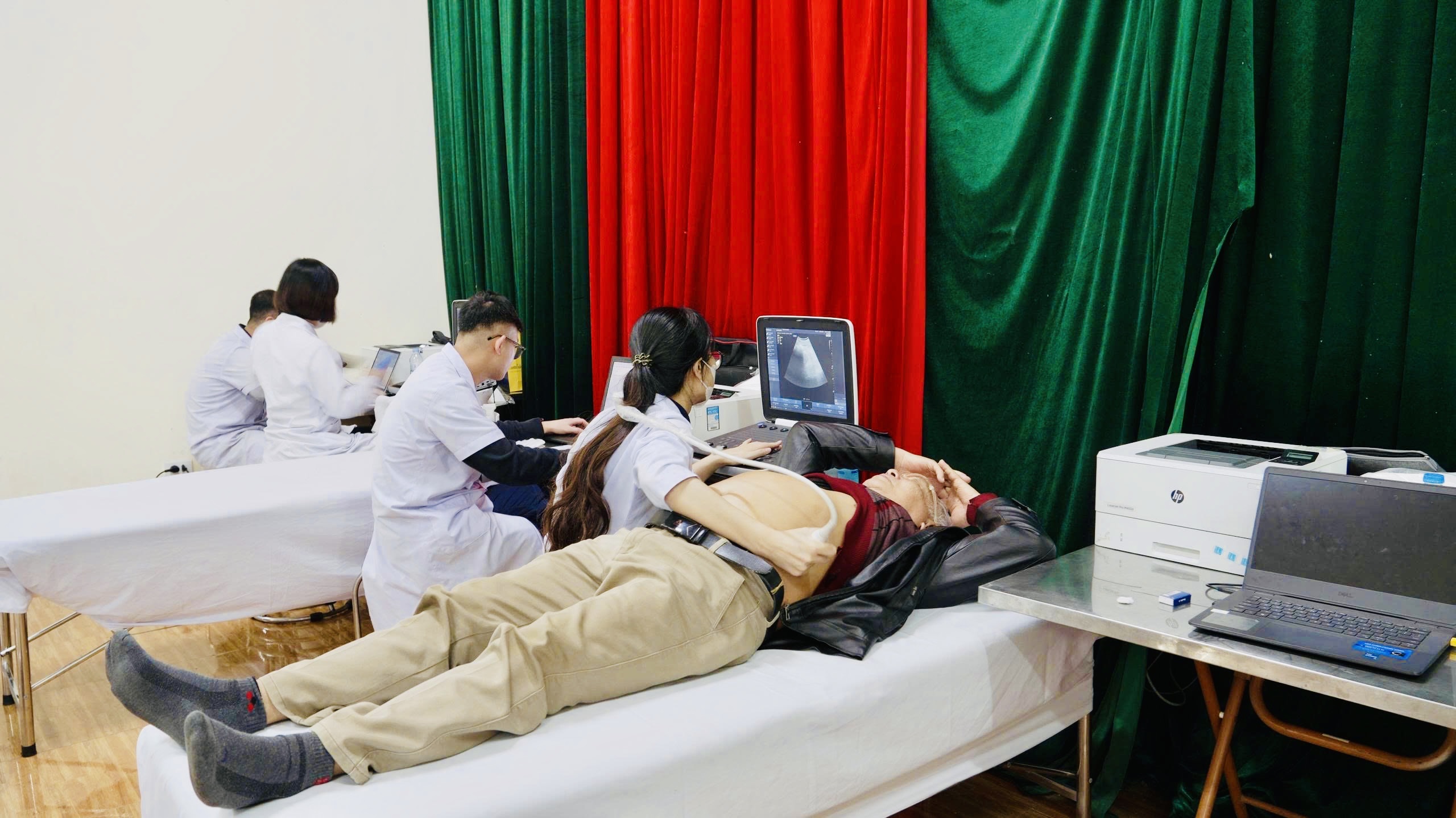 Lan tỏa yêu thương với 'Tết đồng bào 2026' tại xã Chiêm Hóa, tỉnh Tuyên Quang- Ảnh 8.