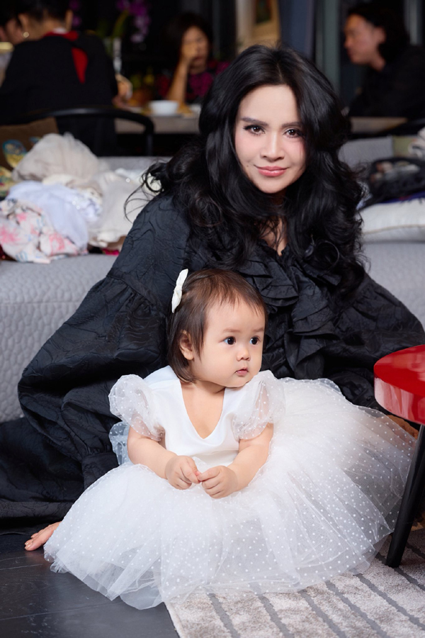 Nữ NSND, diva nhạc Việt sẽ vào phim Tết của Trấn Thành là ai?- Ảnh 7.