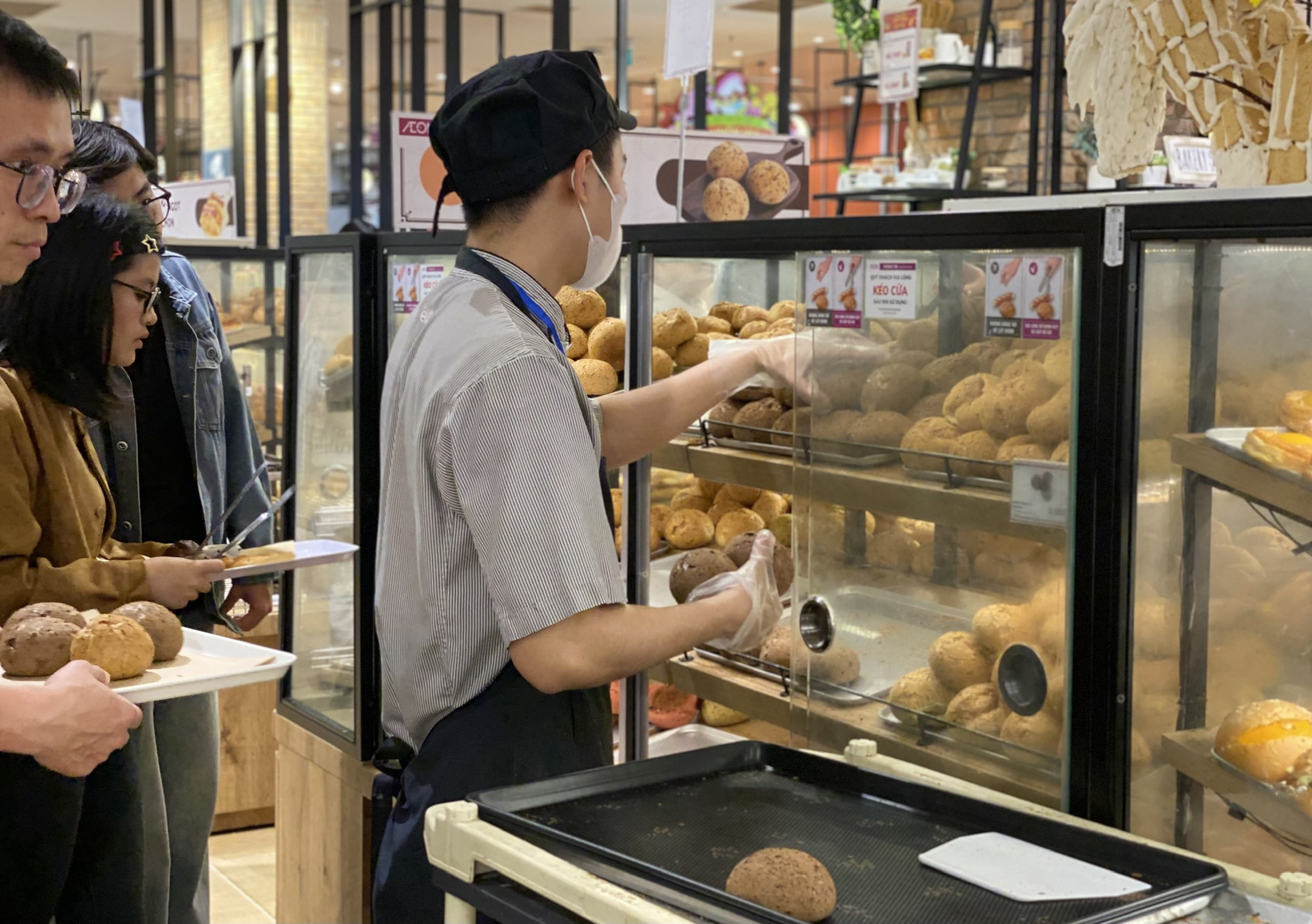 Nhà hàng, quán nước đông nghẹt khách những ngày đầu năm mới 2026- Ảnh 9.