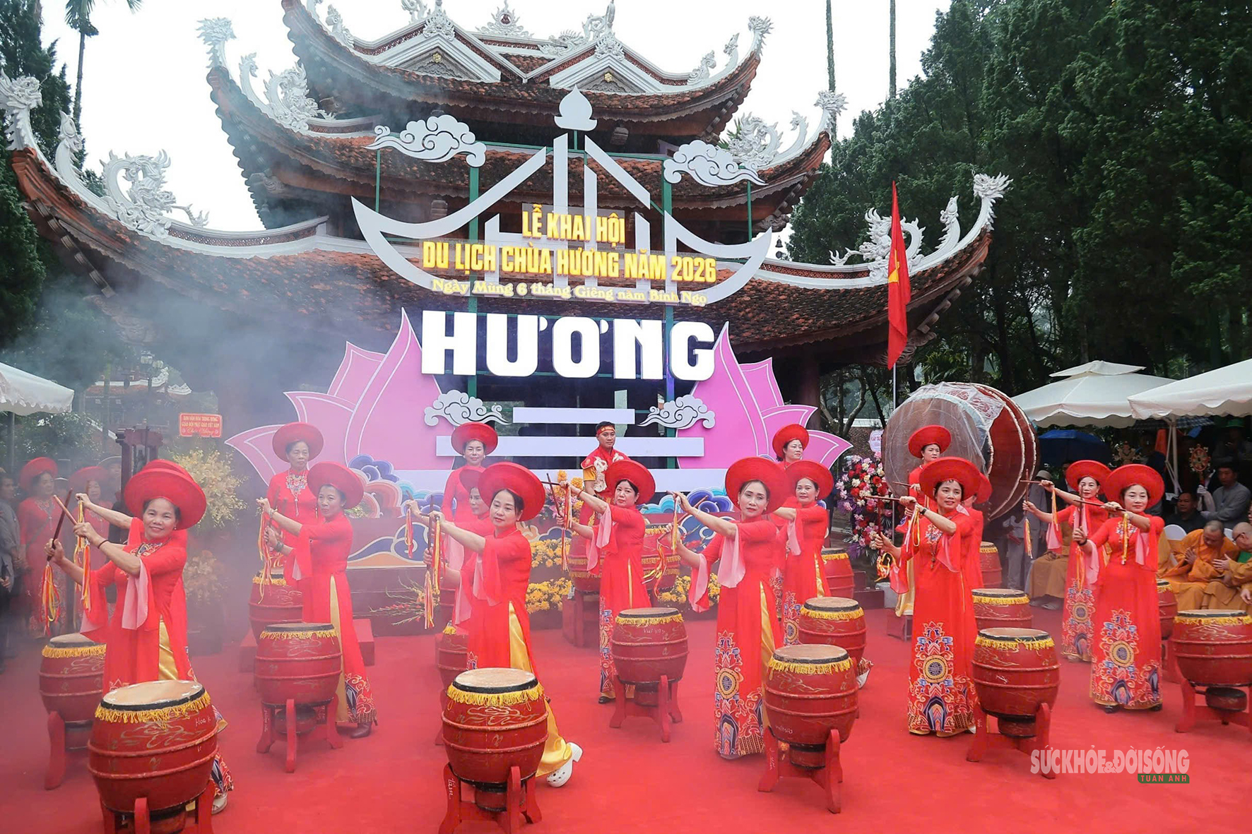 Lễ hội Chùa Hương - Lễ hội lớn nhất miền Bắc chính thức khai hội- Ảnh 6. Lễ hội Chùa Hương - Lễ hội lớn nhất miền Bắc chính thức khai hội- Ảnh 6.