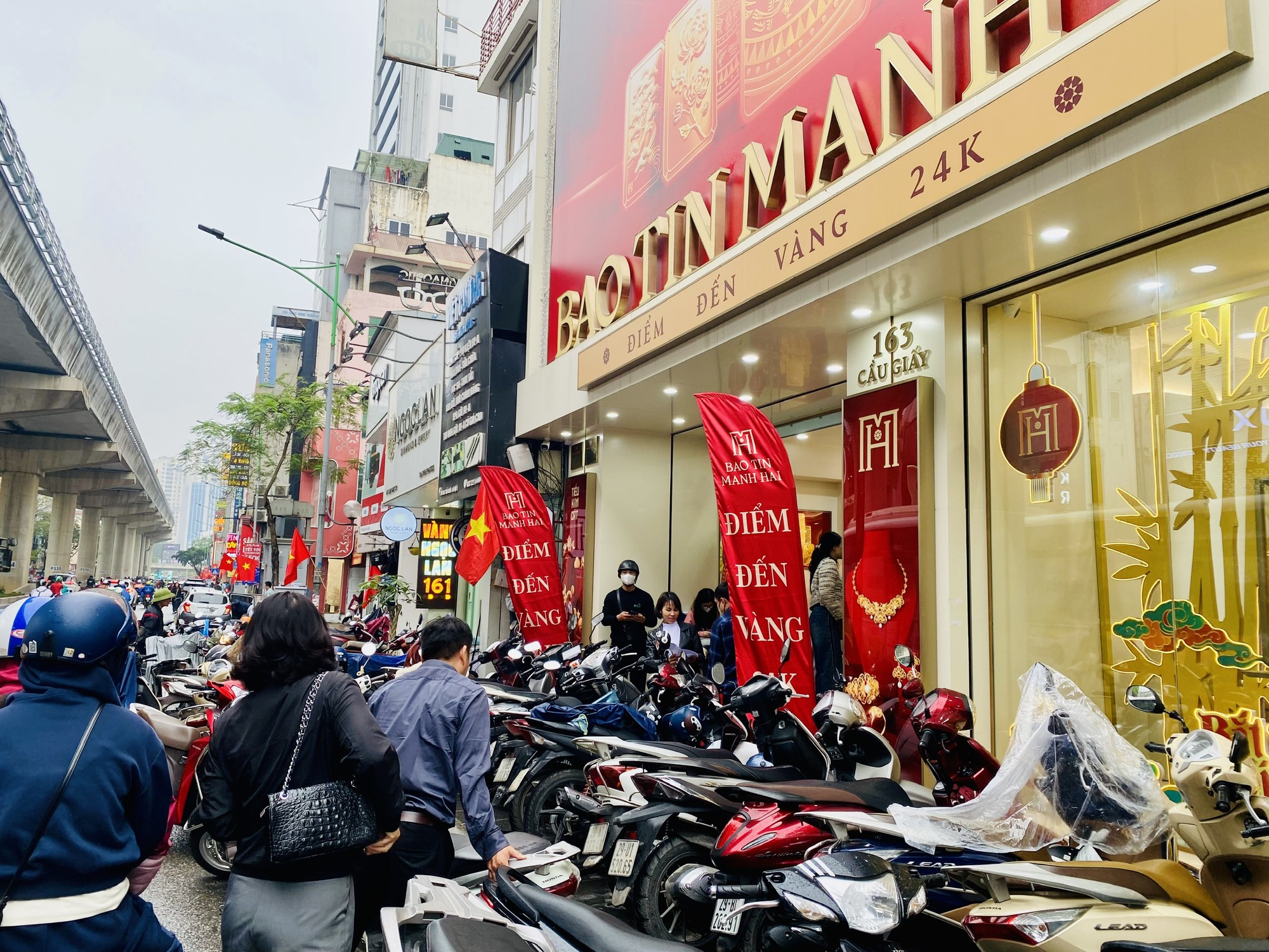 Vàng mini được 'săn đón' lấy may dịp đầu năm mới 2026- Ảnh 5.