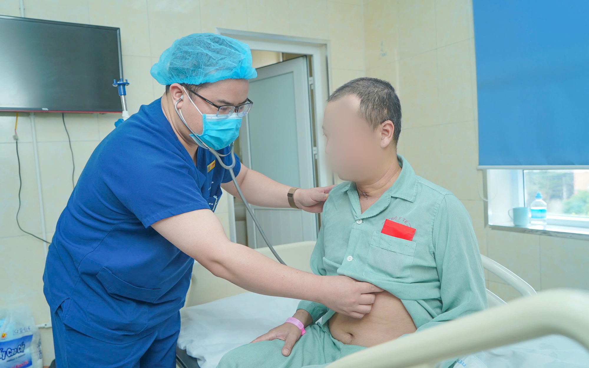 Người đàn ông 47 tuổi ngừng tim, mất gần 1 giờ được cứu sống: Hồi chuông cảnh báo bệnh tim mạch âm thầm