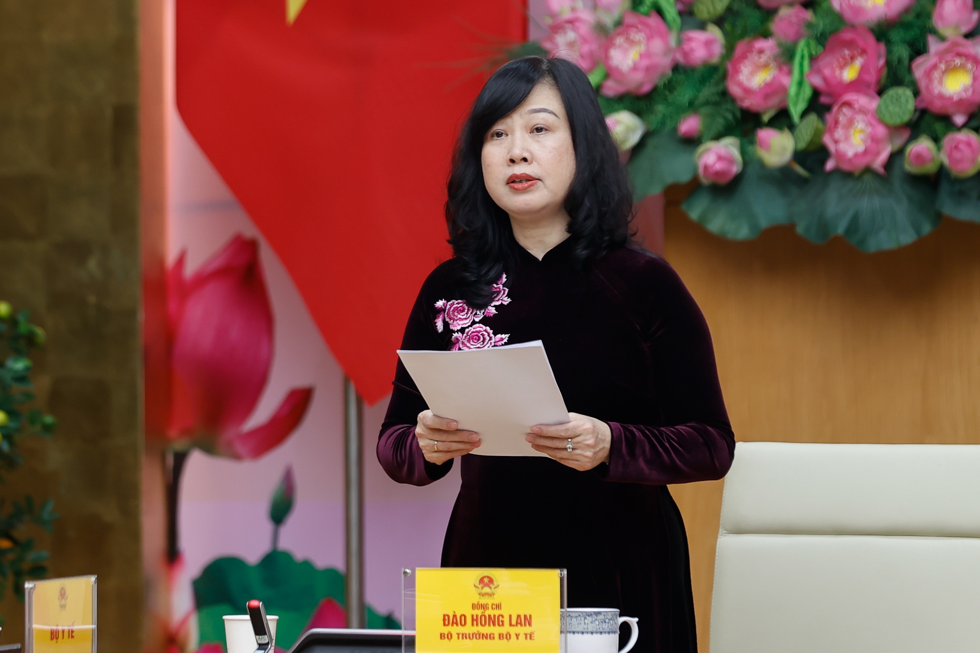 Thủ tướng: Nghề y là một nghề cao quý, là biểu tượng của sự hy sinh, lòng nhân ái, trí tuệ, sự kiên trì...- Ảnh 3.