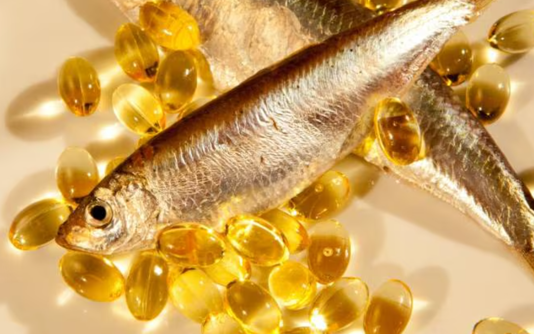 Không chỉ cá, đây là những thực phẩm giàu Omega-3 tự nhiên bạn nên biết- Ảnh 3. Phân biệt dầu cá và Omega-3
