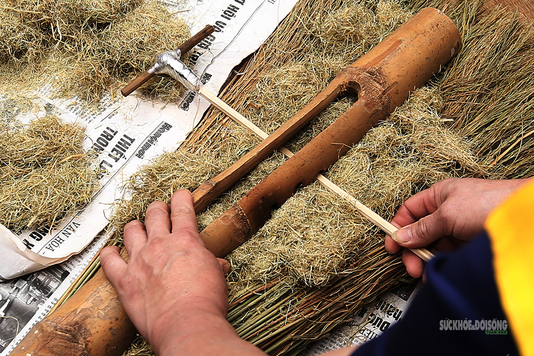 Trai làng kéo lửa giữa mưa xuân trong lễ hội thổi cơm Thị Cấm- Ảnh 2.