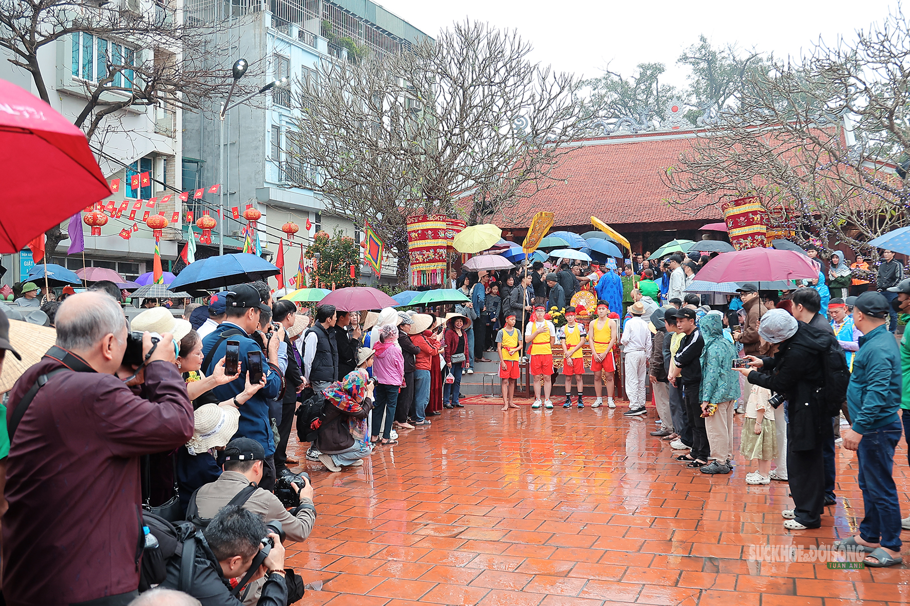 Trai làng kéo lửa giữa mưa xuân trong lễ hội thổi cơm Thị Cấm- Ảnh 5.