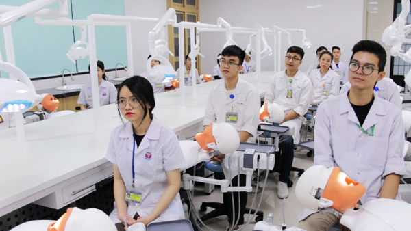 Nhiều điểm mới trong tuyển sinh đại học năm 2026 của các trường Y Dược - Ảnh 1. Nhiều điểm mới trong tuyển sinh đại học năm 2026 của các trường Y Dược - Ảnh 1.