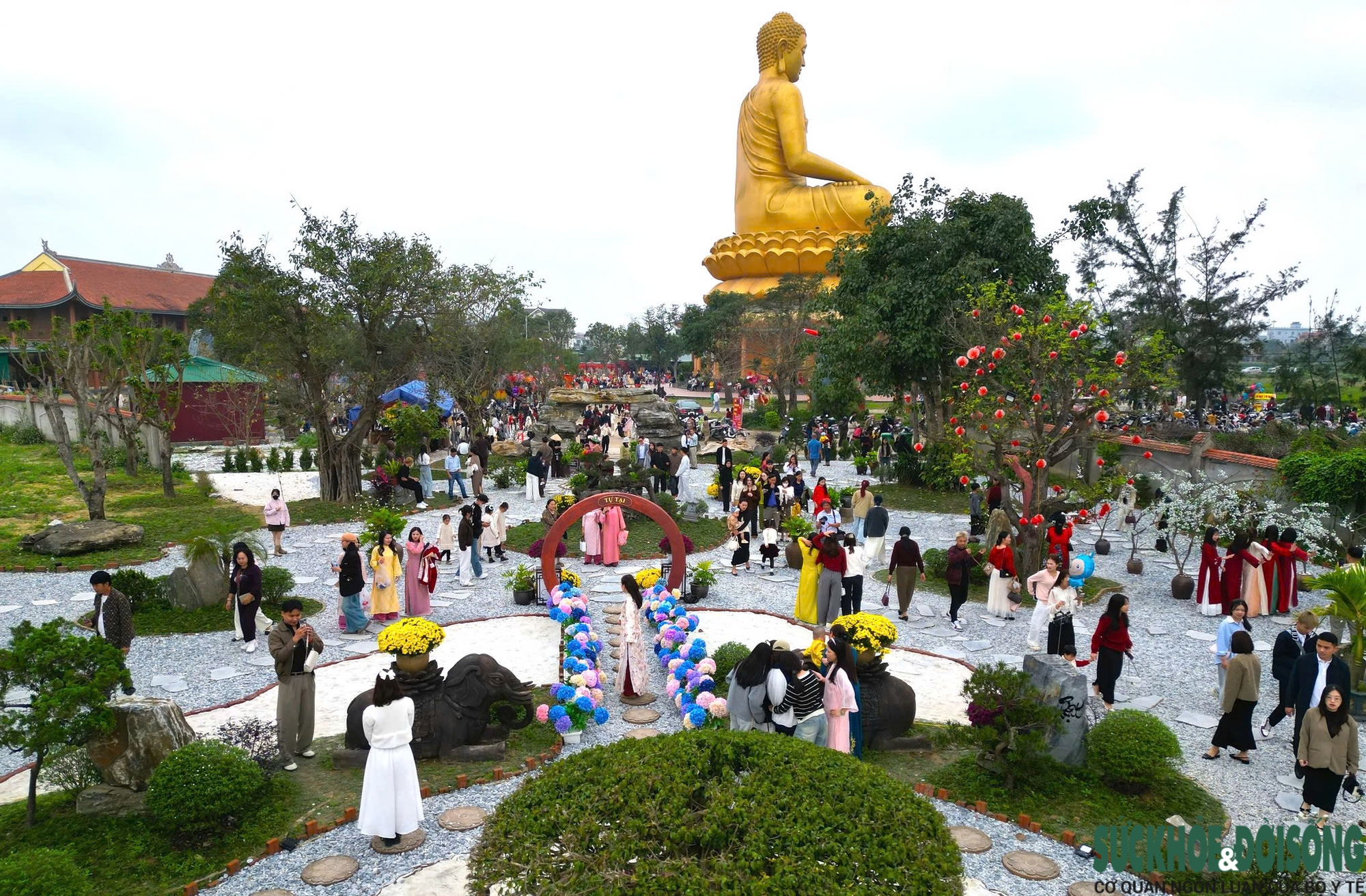 Du lịch tâm linh khởi sắc đầu Xuân- Ảnh 1.